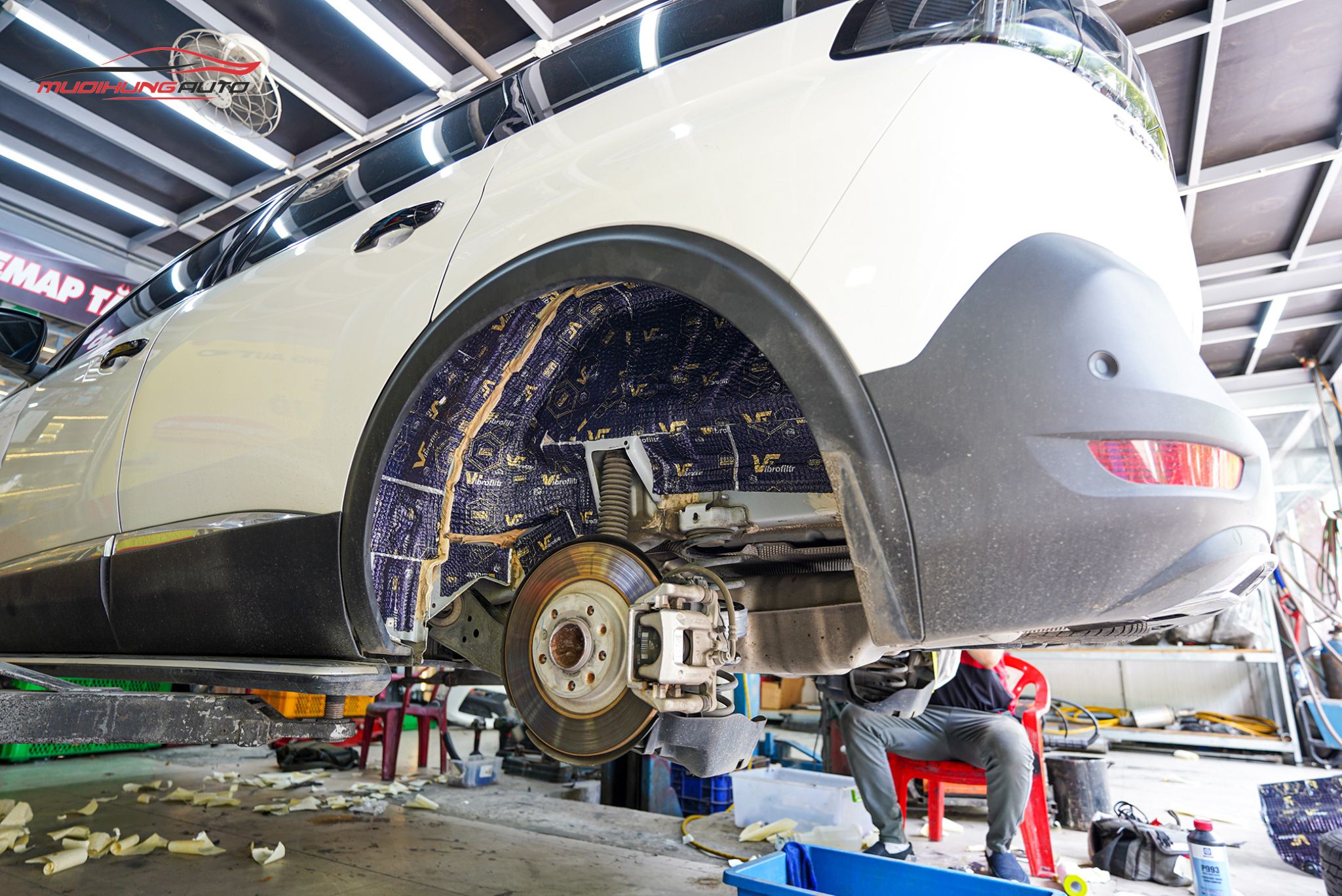 Cách âm 4 hốc bánh Peugeot 5008