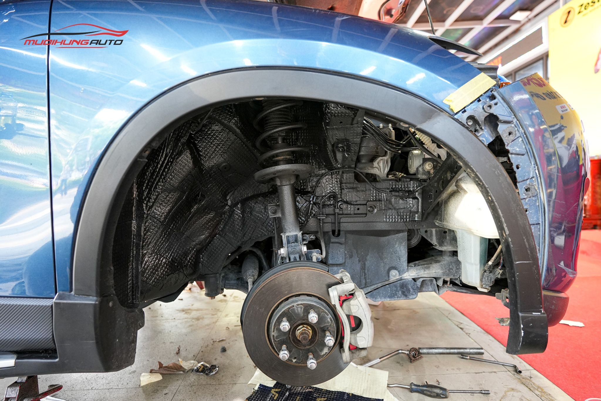 Cách âm 4 hốc bánh xe Mazda CX5 2016