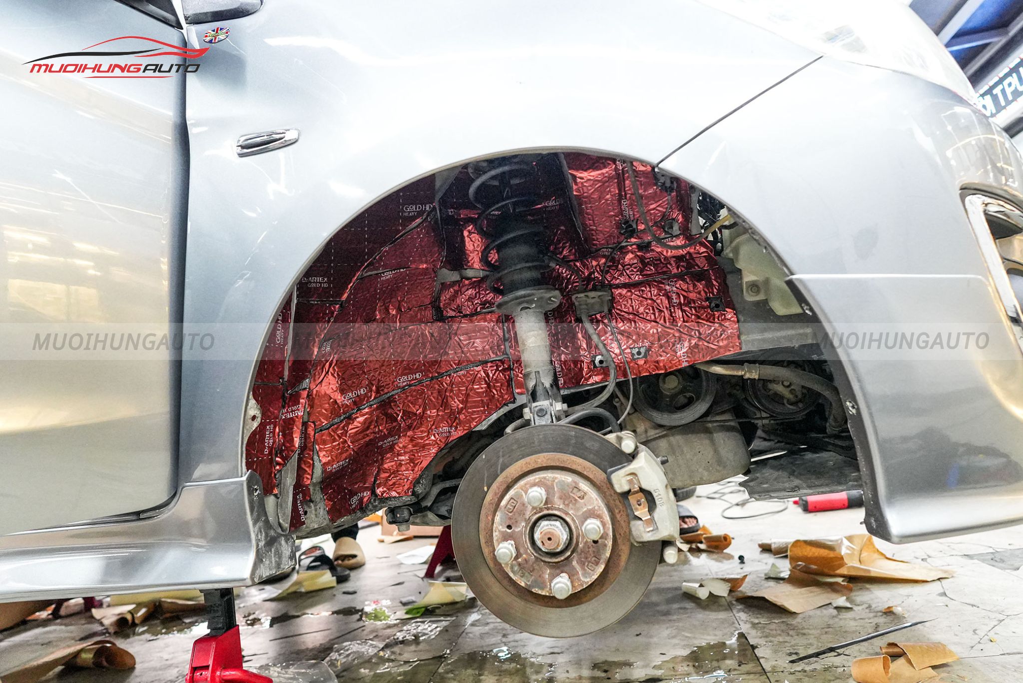 Cách âm 4 hốc bánh xe Mitsubishi Attrage 2016