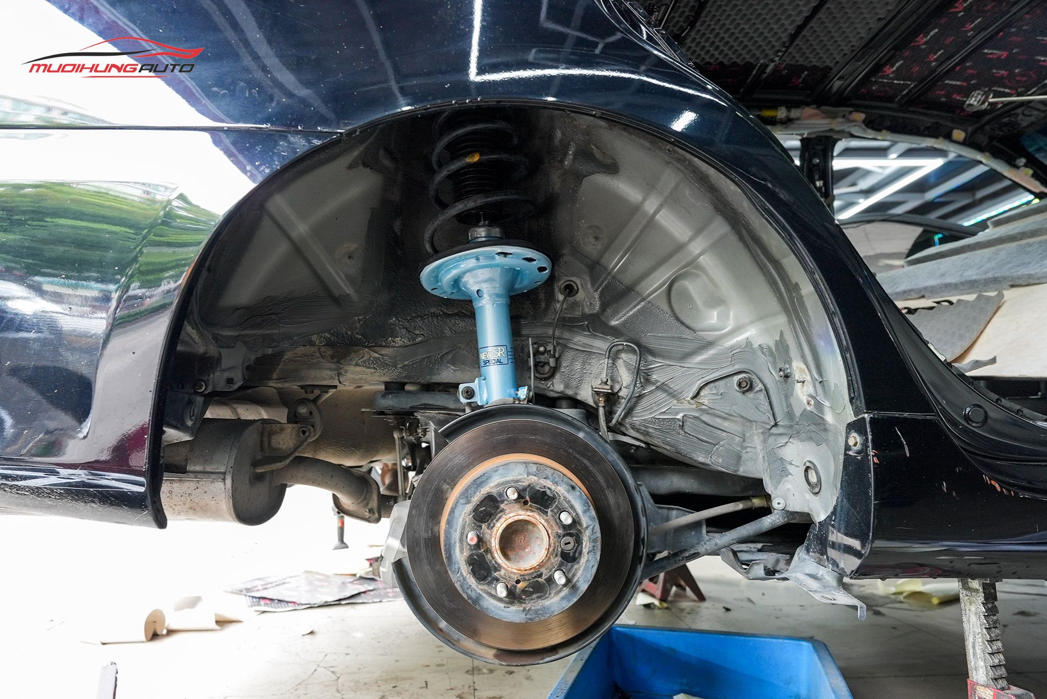 Cách âm 4 hốc bánh xe Toyota Camry 2015