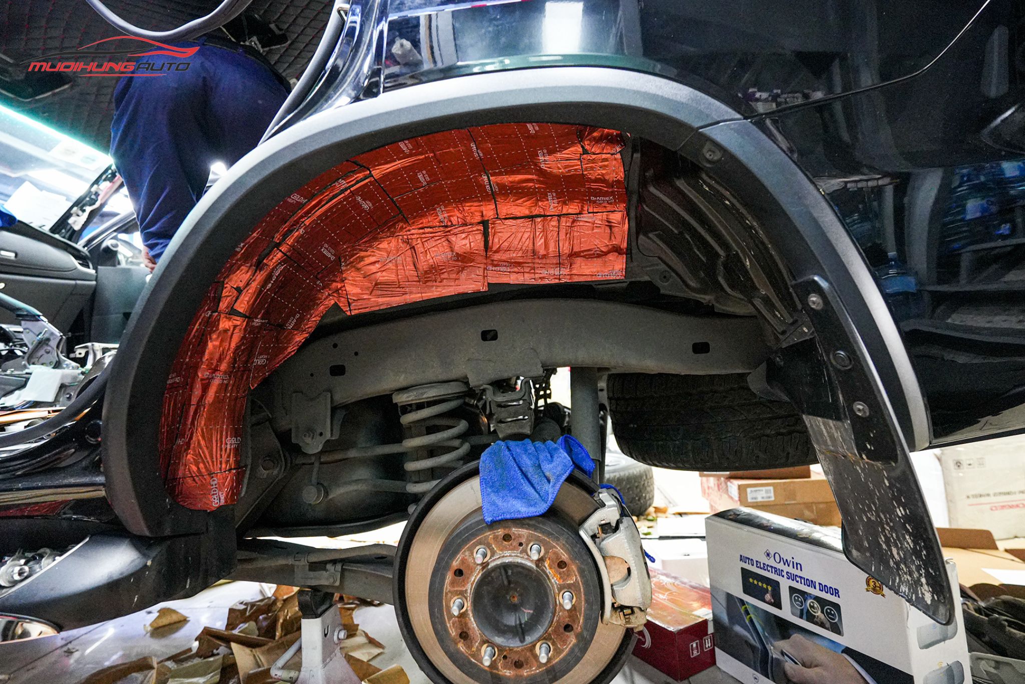 Cách âm 4 hốc bánh xe Toyota Fortuner 2019