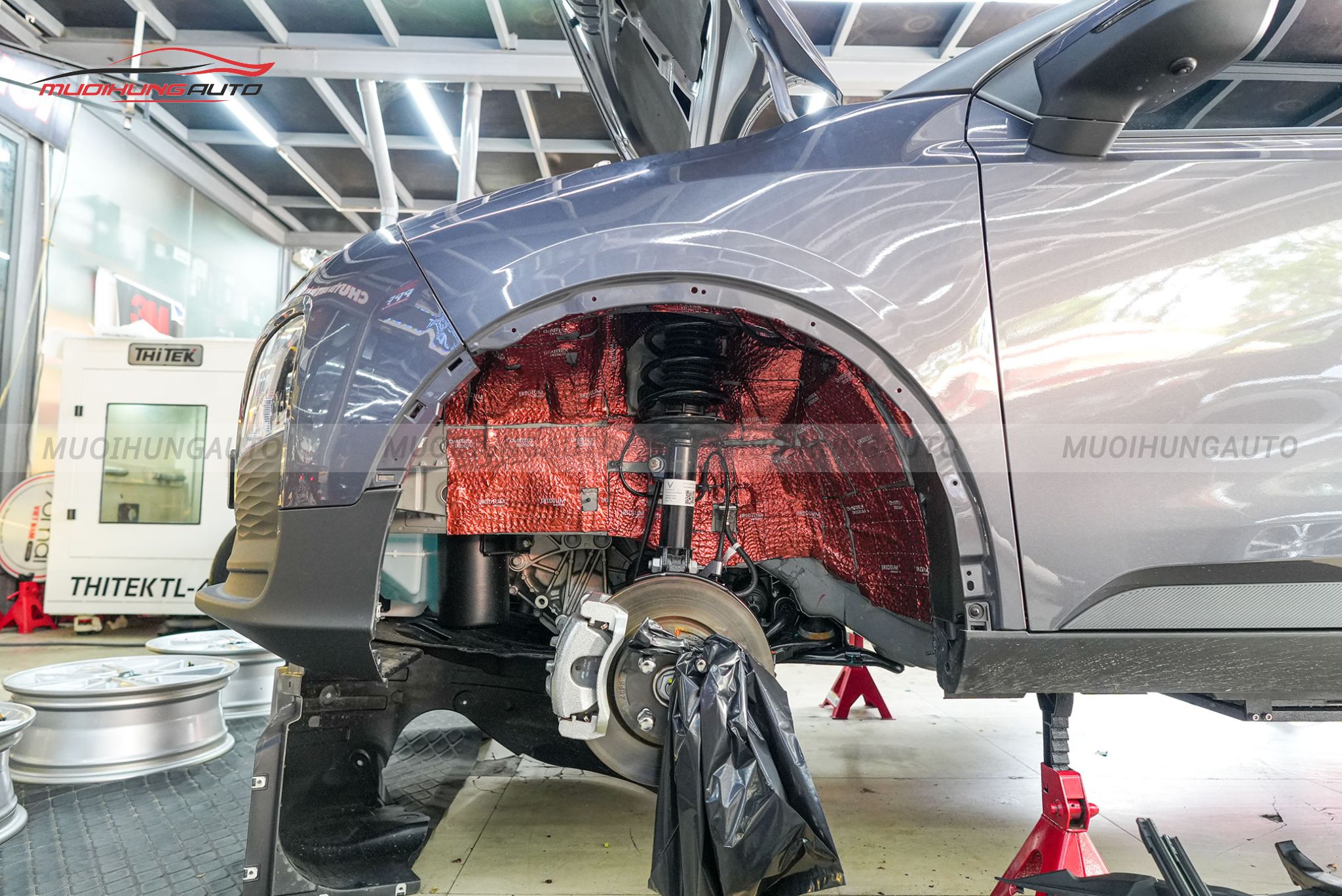 Cách âm 4 hốc bánh xe Vinfast VF5 2024