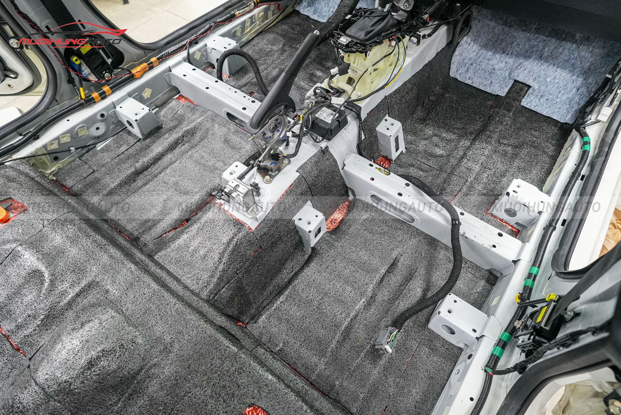 Cách âm cho sàn xe Mazda 2 2019