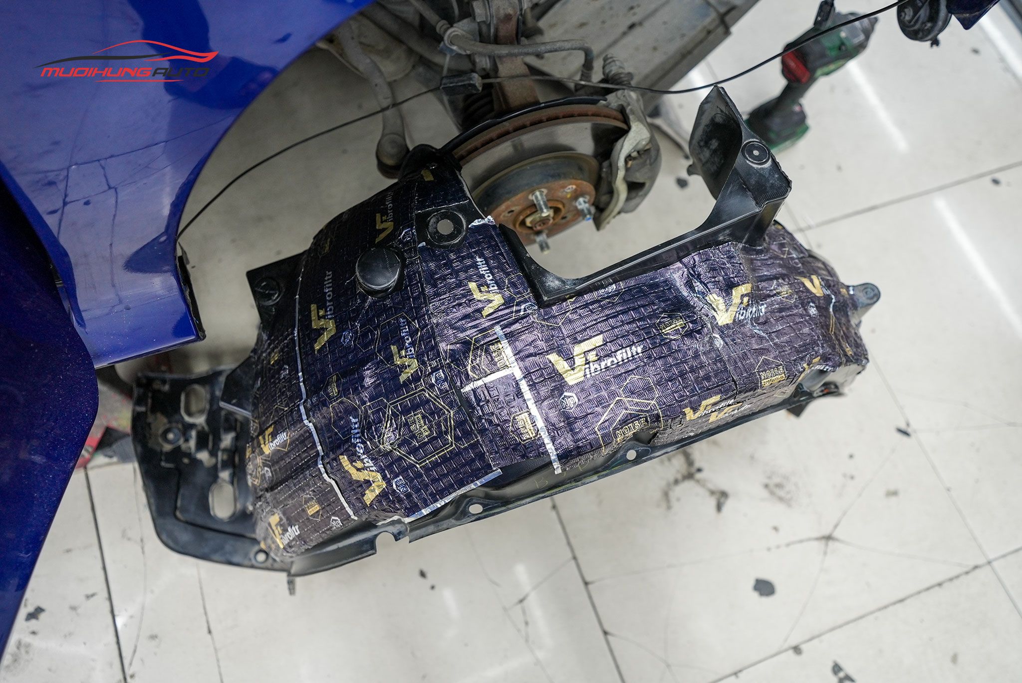 Cách âm chống ồn 4 hốc bánh Honda City 2016