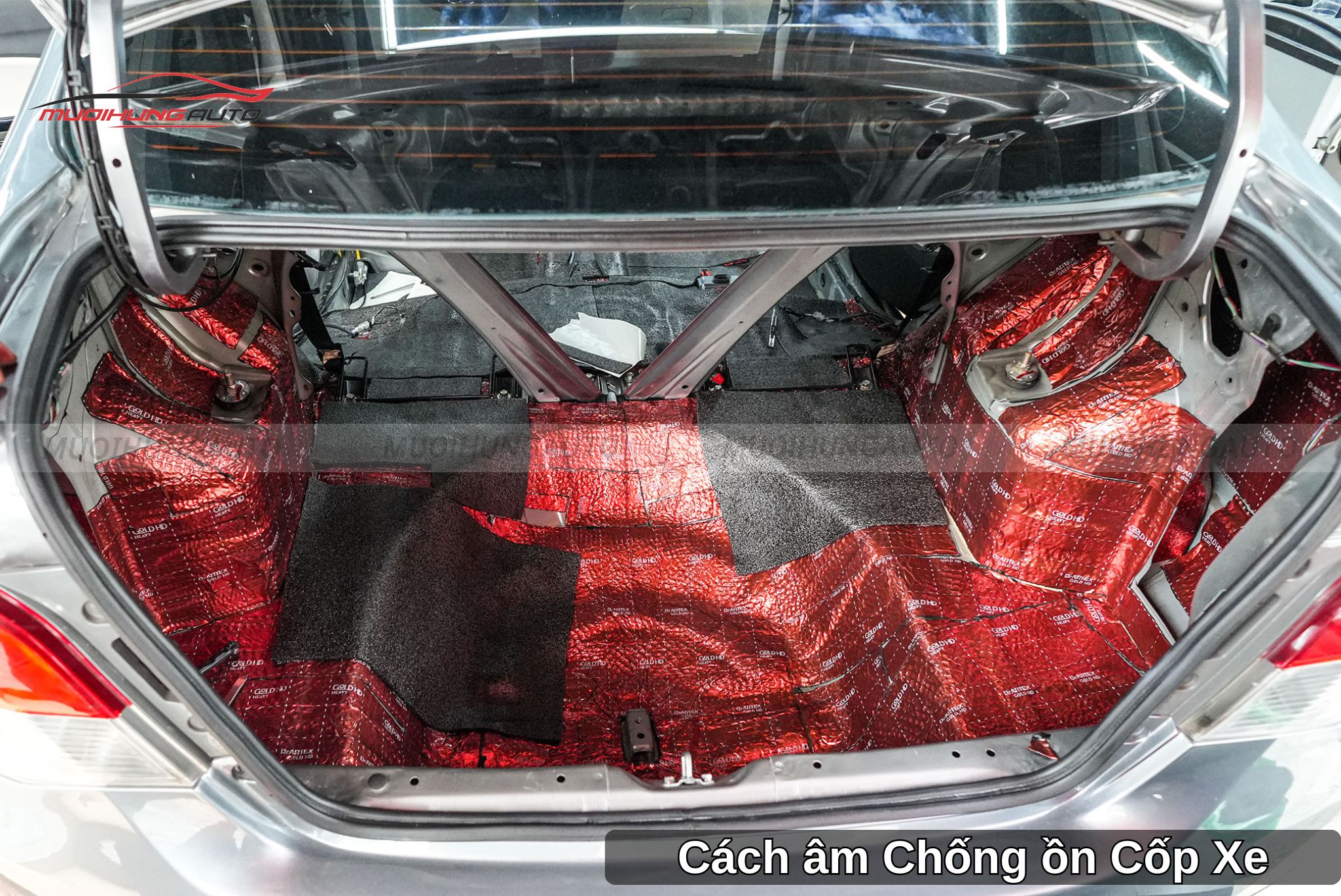 Dán Cách Âm Chống Ồn Cho Xe Ô Tô Tại Quận 10