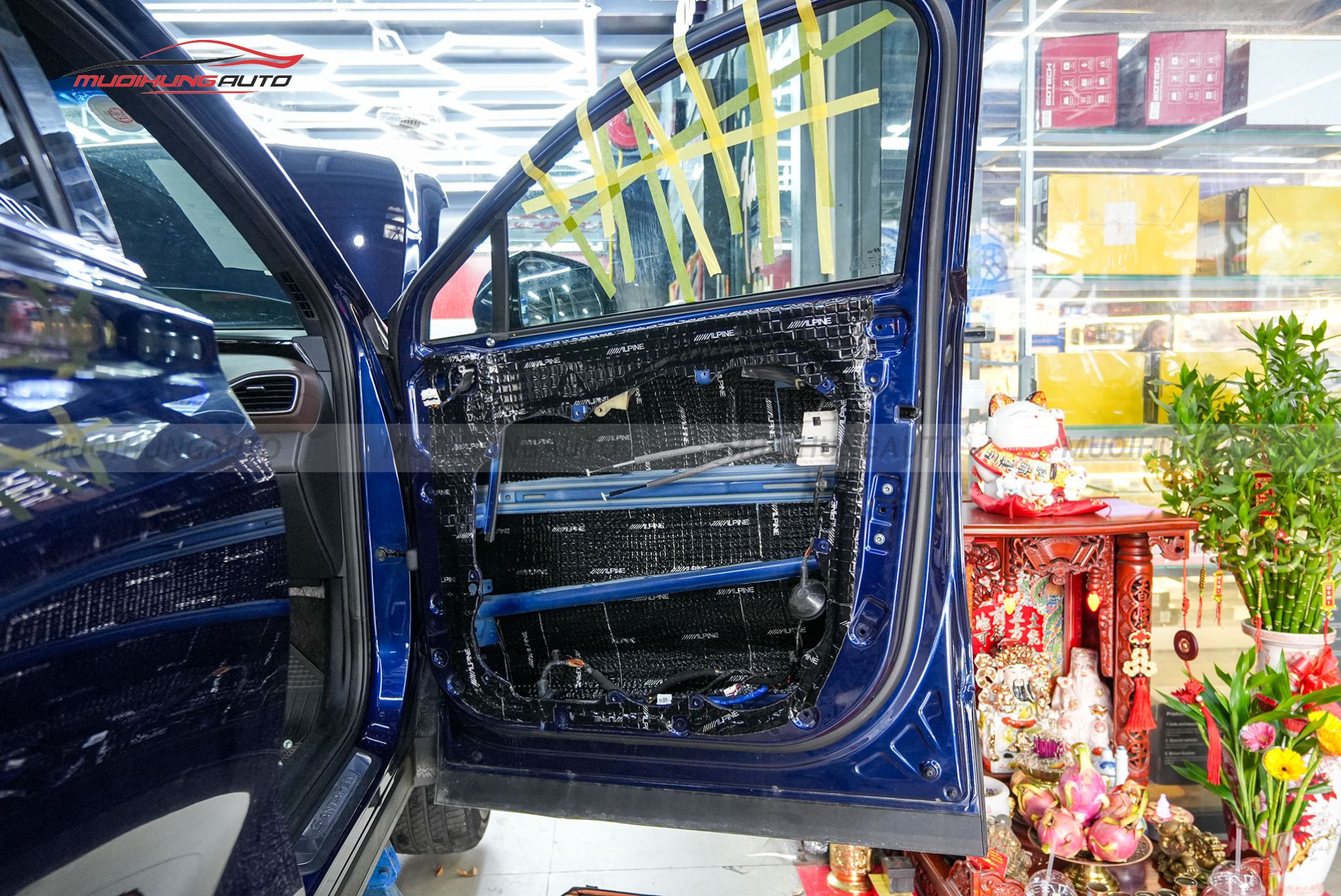 Cách âm chống ồn cửa xe Hyundai Santafe 2019