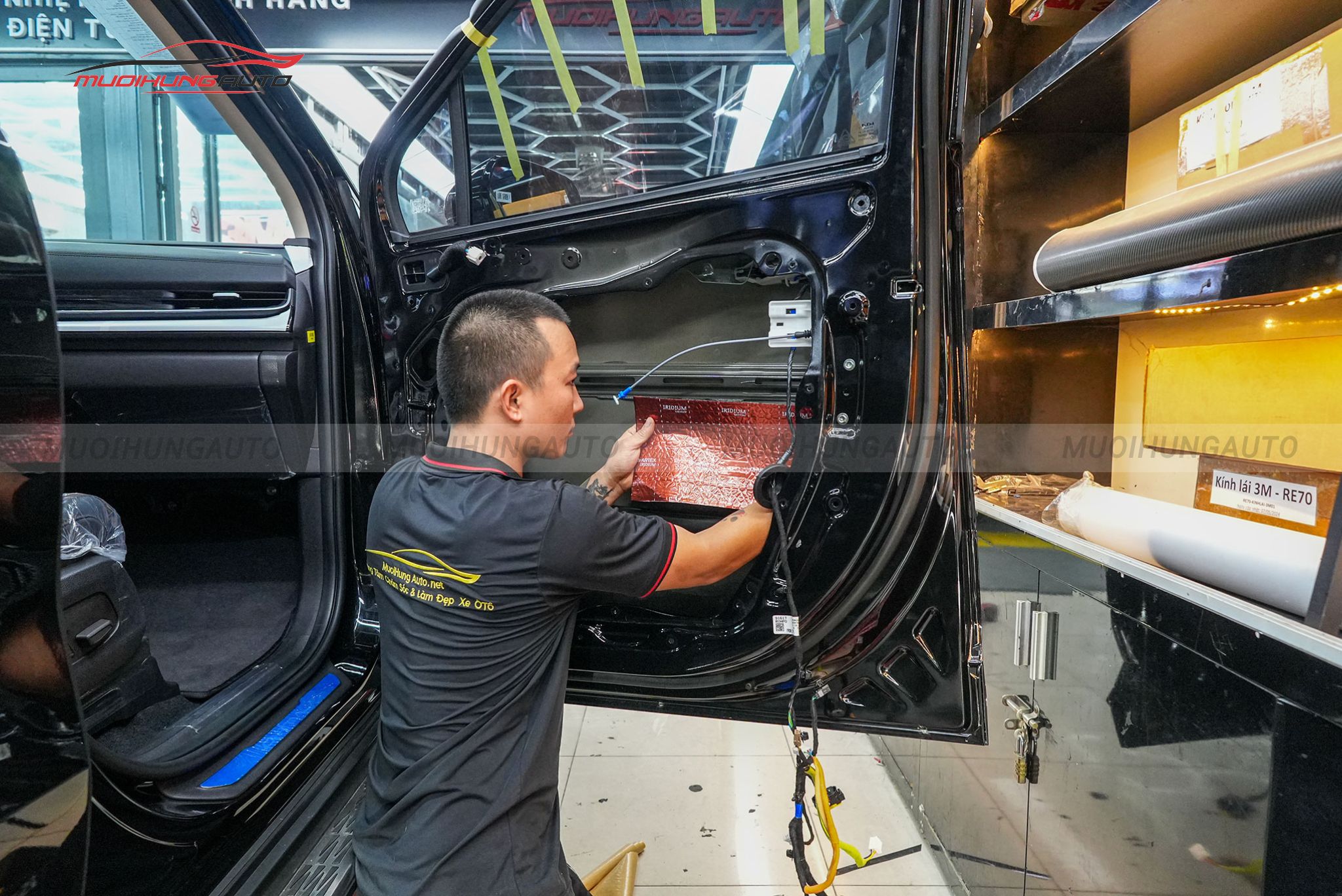 Cách âm chống ồn cửa xe Kia Carnival 2025