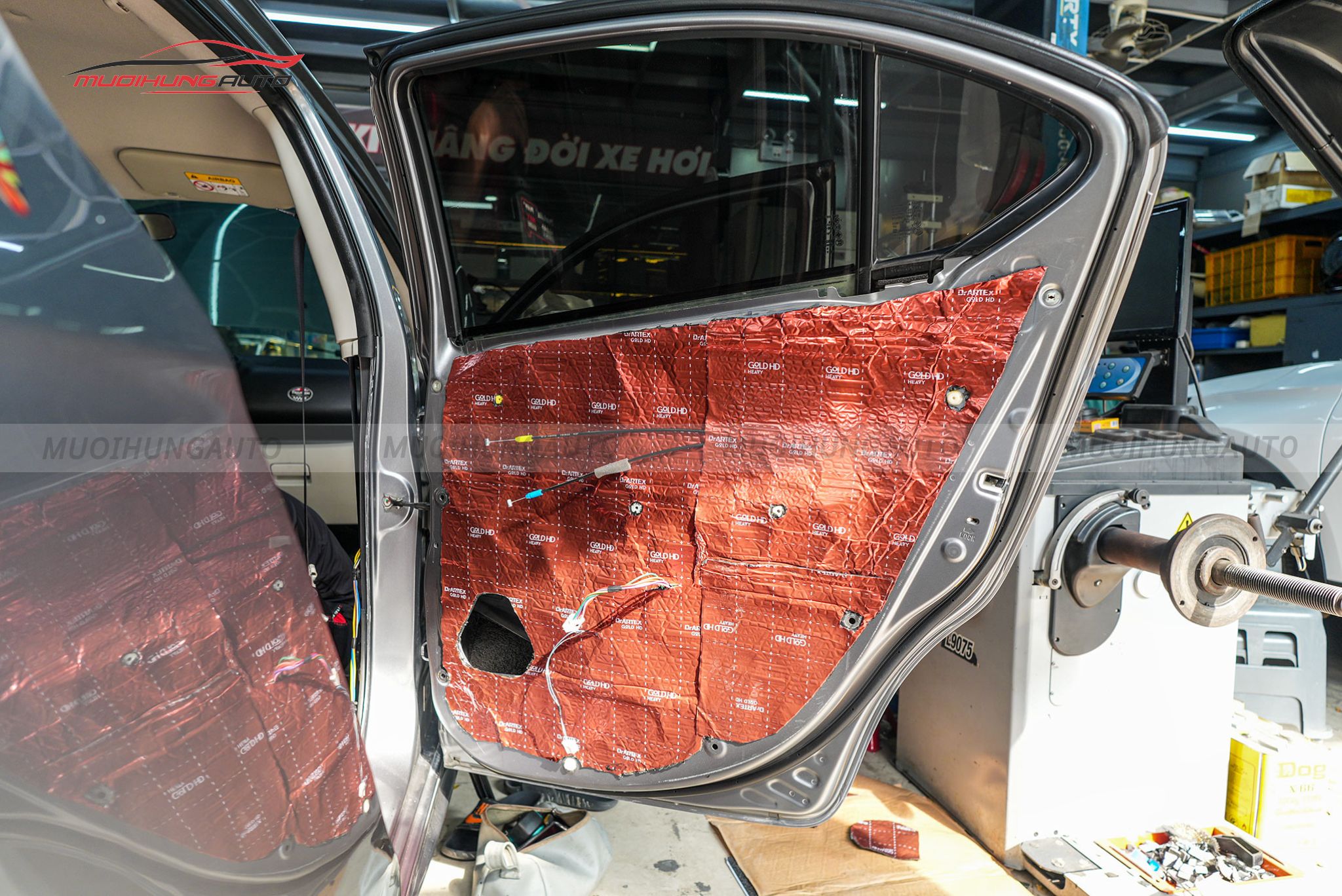 Cách âm chống ồn cửa xe Mitsubishi Attrage 2016