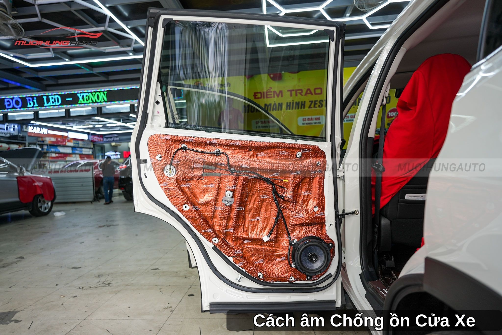 Dán Cách Âm Chống Ồn Cho Xe Ô Tô Tại Quận 6
