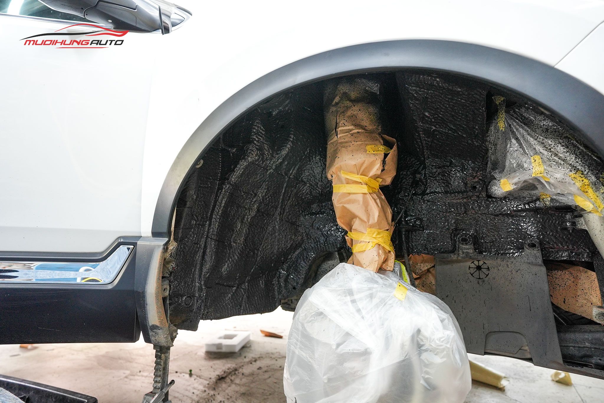 Cách âm chống ồn hốc bánh Honda CRV 2019