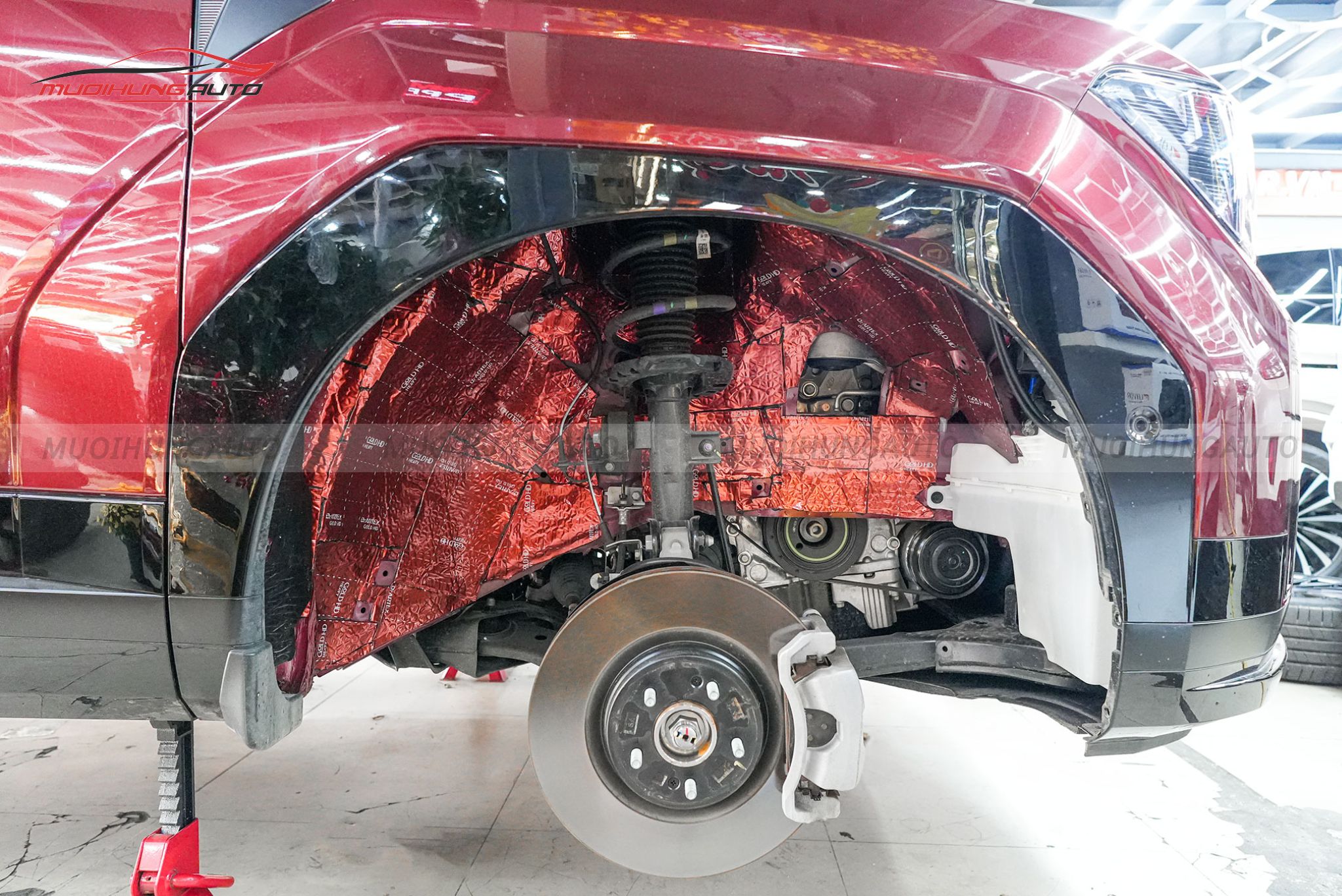 Cách âm chống ồn hốc bánh Hyundai Santafe 2024