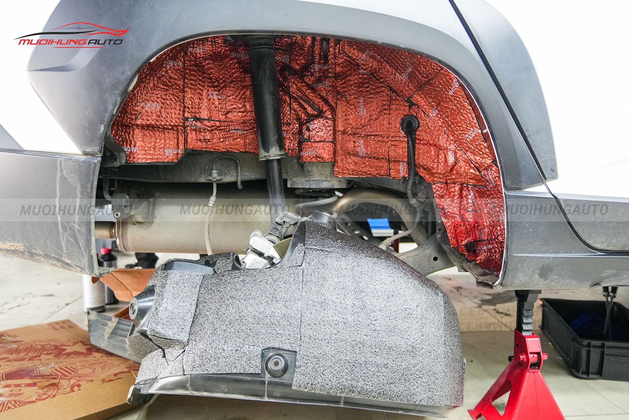 Cách âm chống ồn hốc bánh Hyundai Stargazer