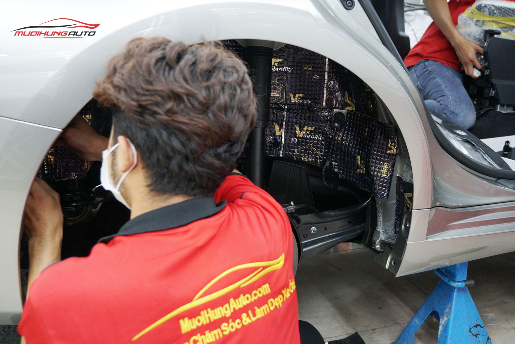 Cách âm chống ồn hốc bánh Lexus LS460L 2022