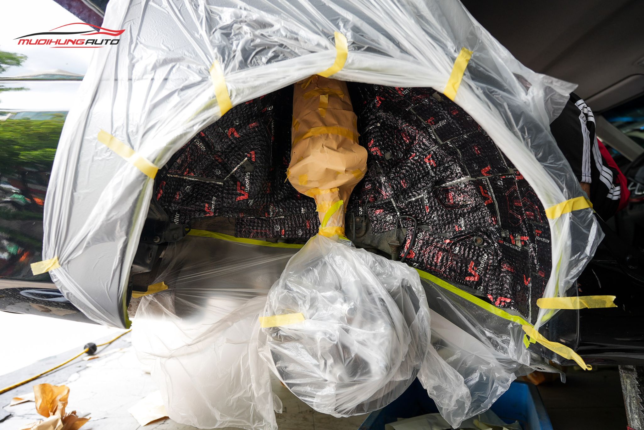 Cách âm chống ồn hốc bánh Toyota Camry 2015