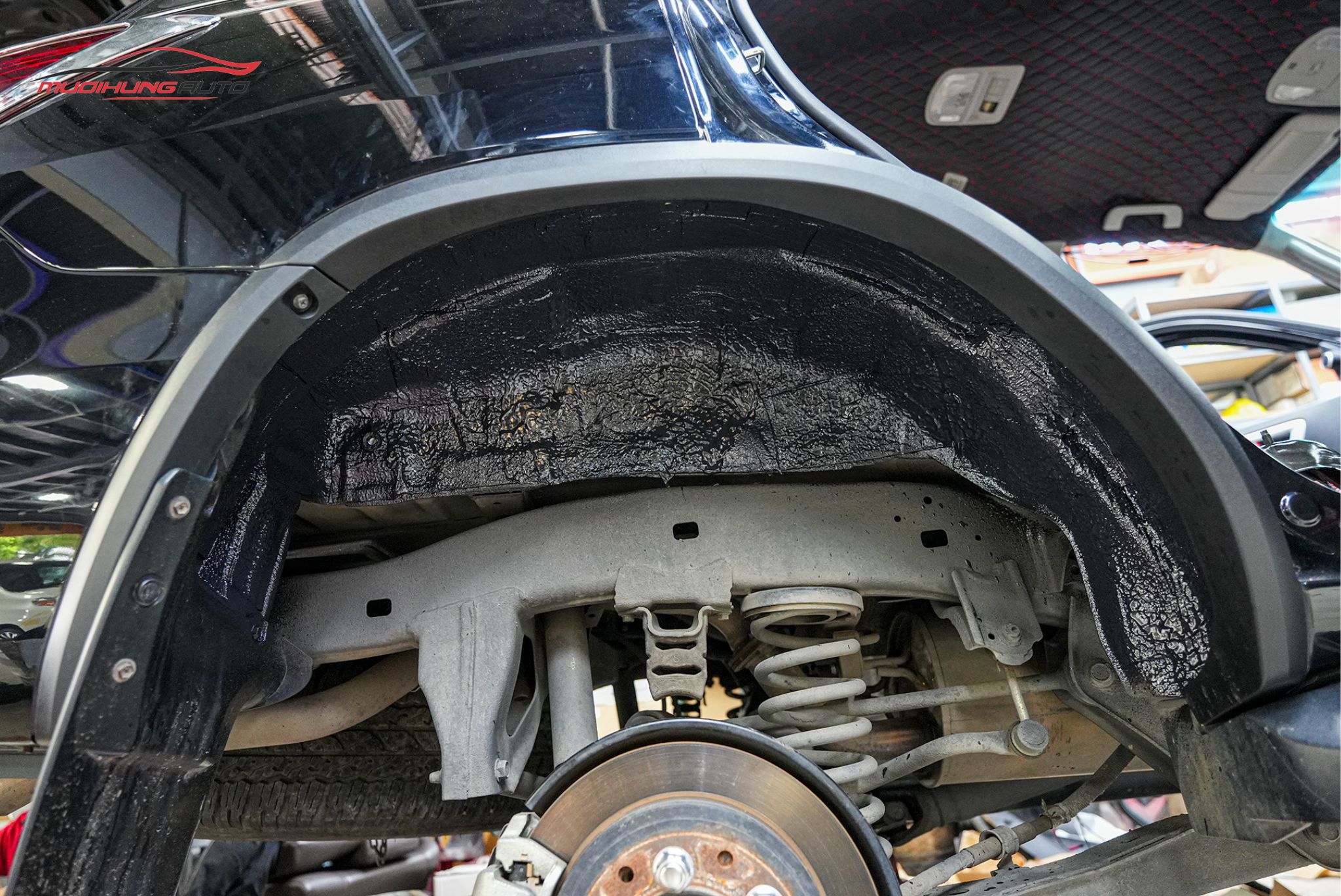 Cách âm chống ồn hốc bánh Toyota Fortuner 2019