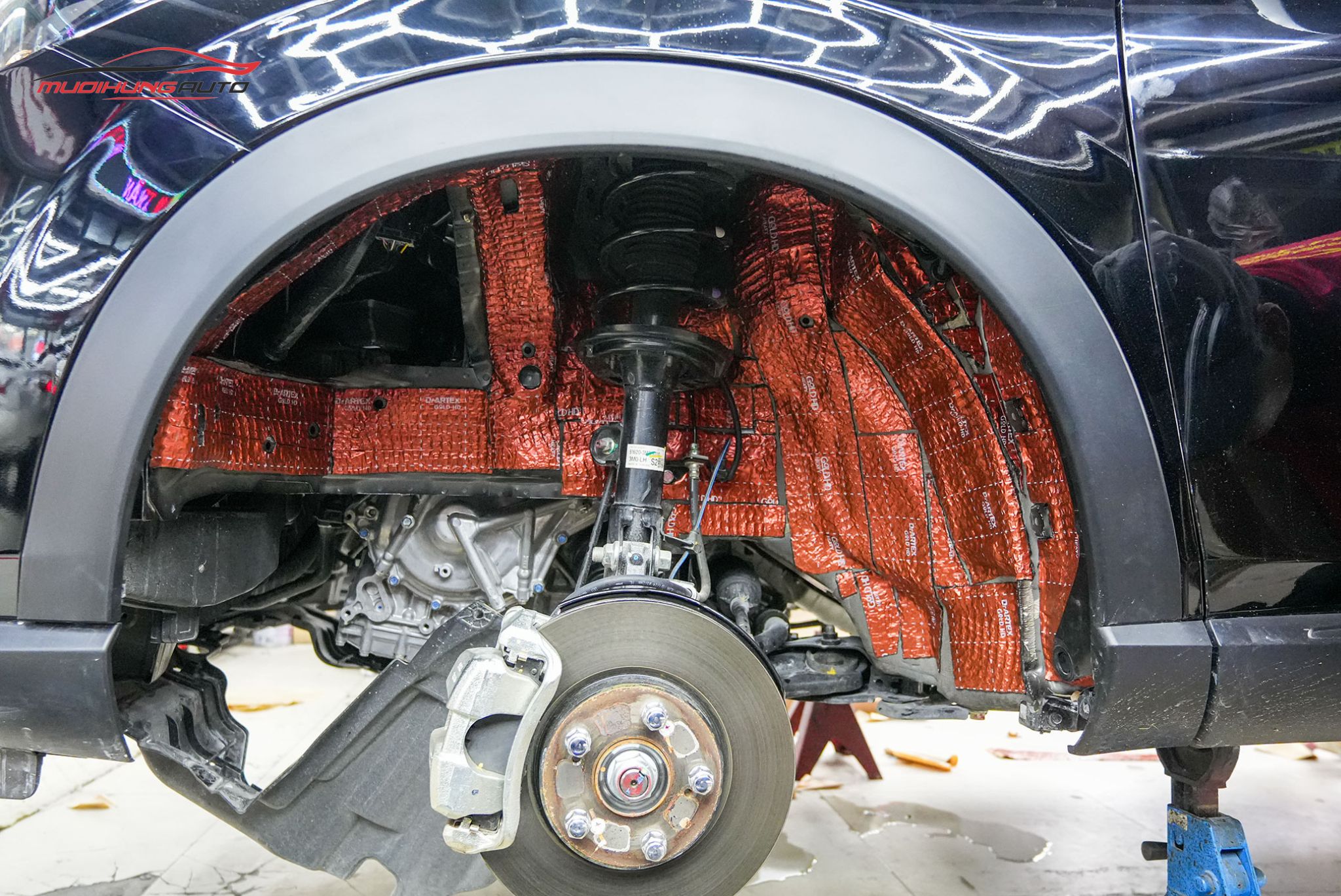 Cách âm chống ồn hốc bánh xe Honda HRV 2024