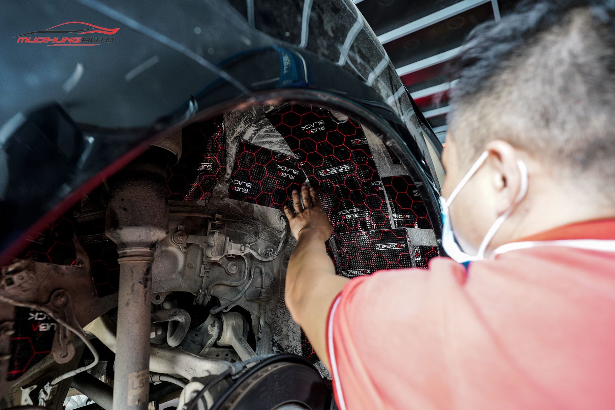 Cách âm chống ồn hốc bánh xe Lexus LS460L