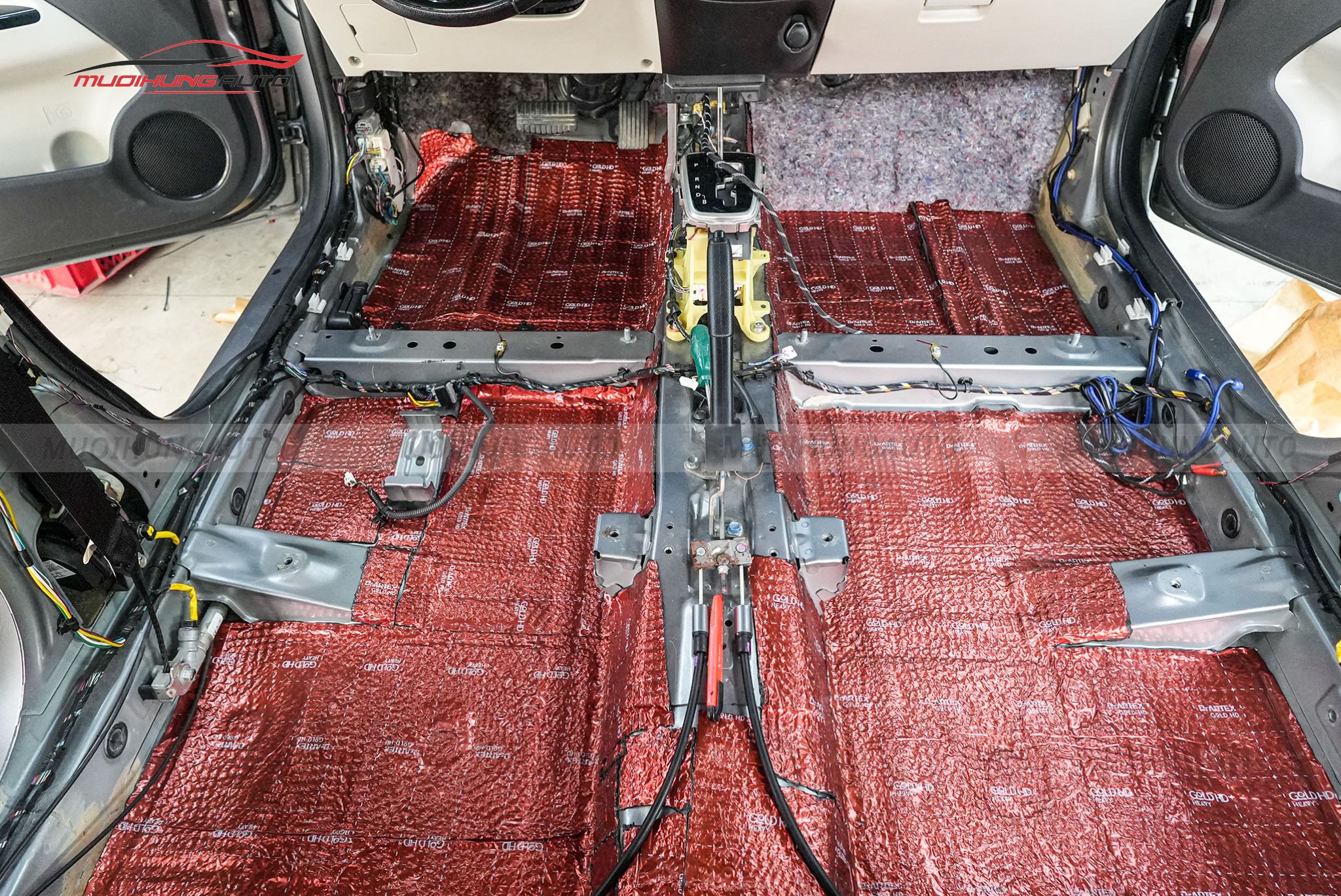 Cách âm chống ồn sàn xe Mazda CX5 2022