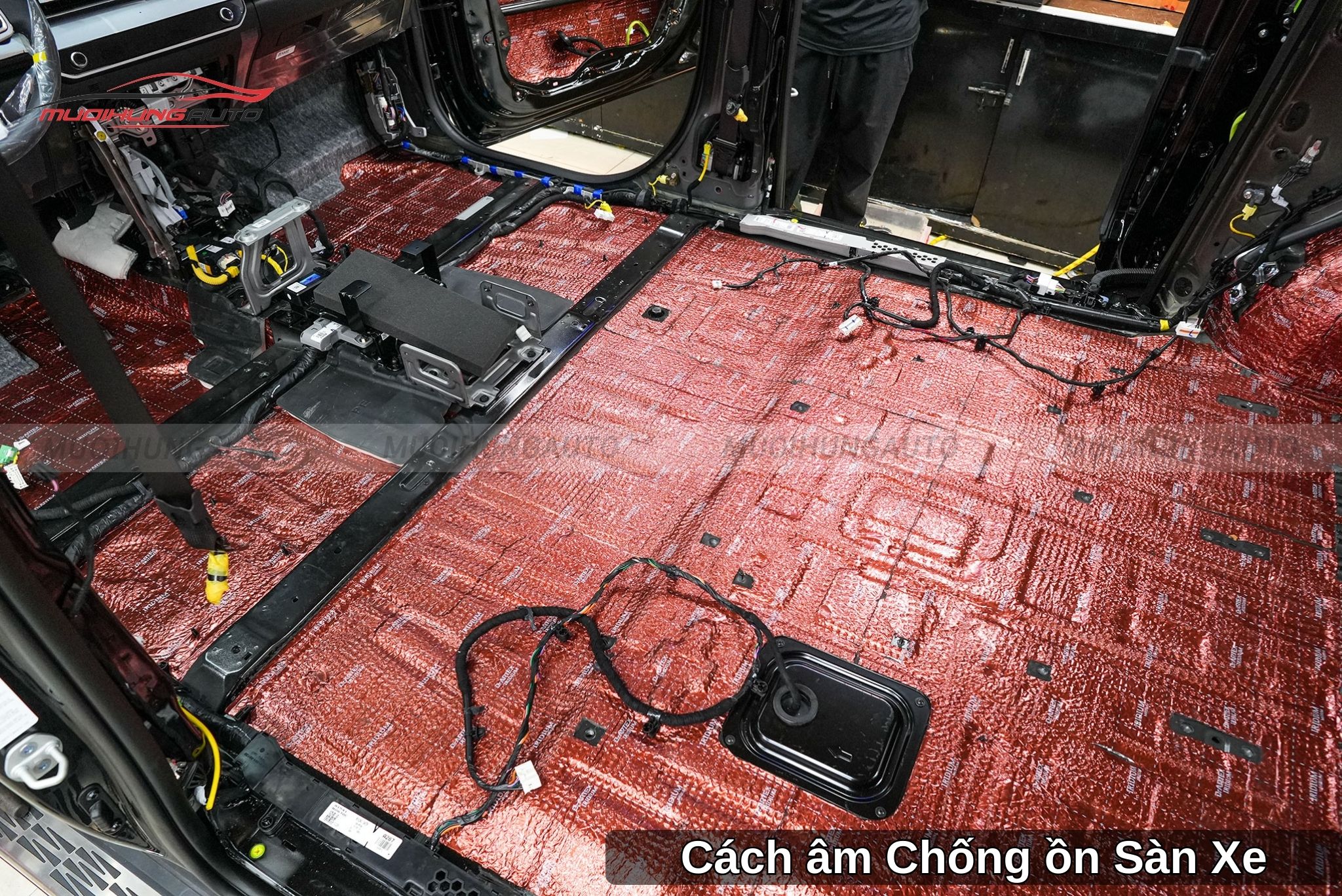 Dán Cách Âm Chống Ồn Cho Xe Ô Tô Tại Quận 2