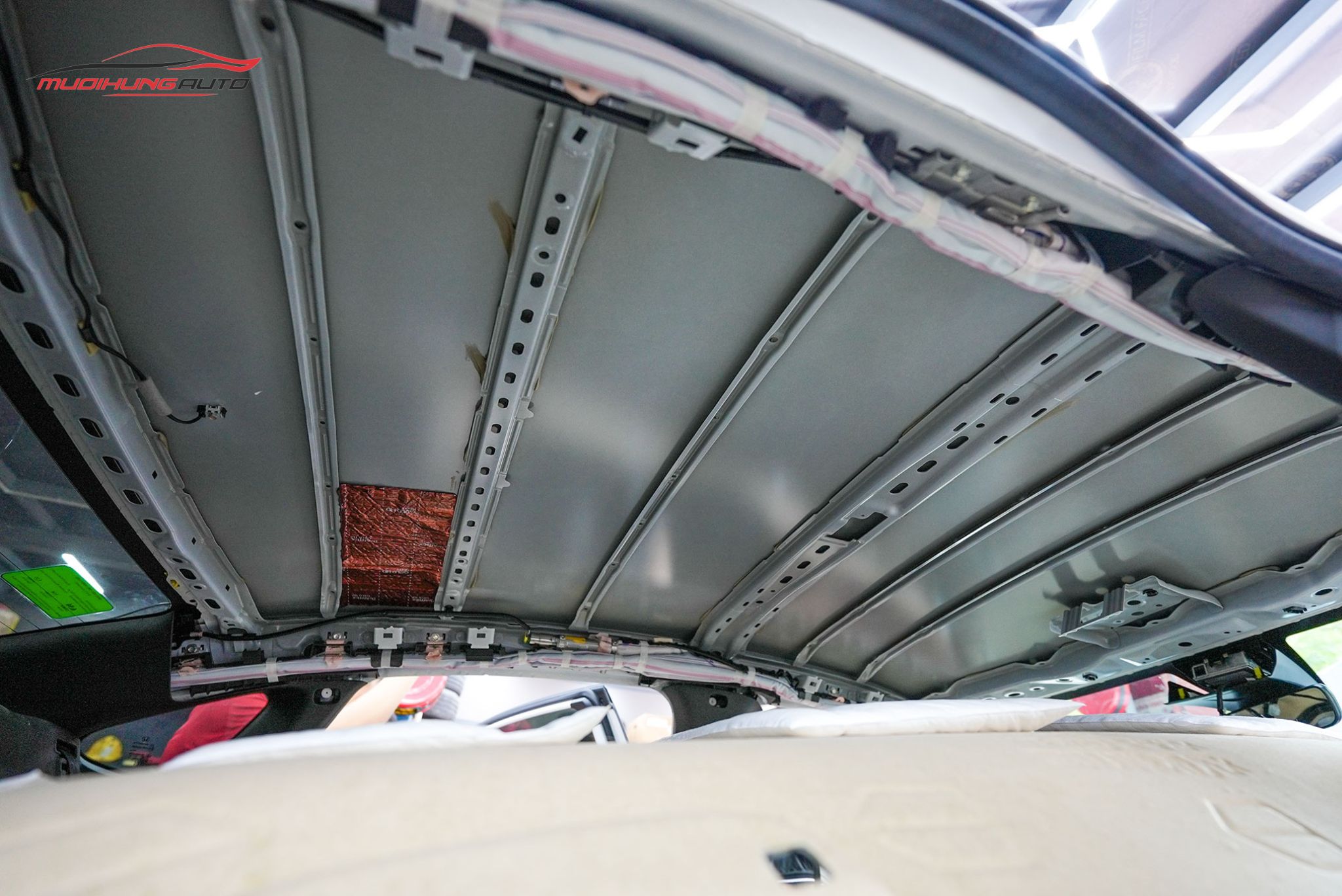 Cách âm chống ồn trần xe Honda Civic 2023