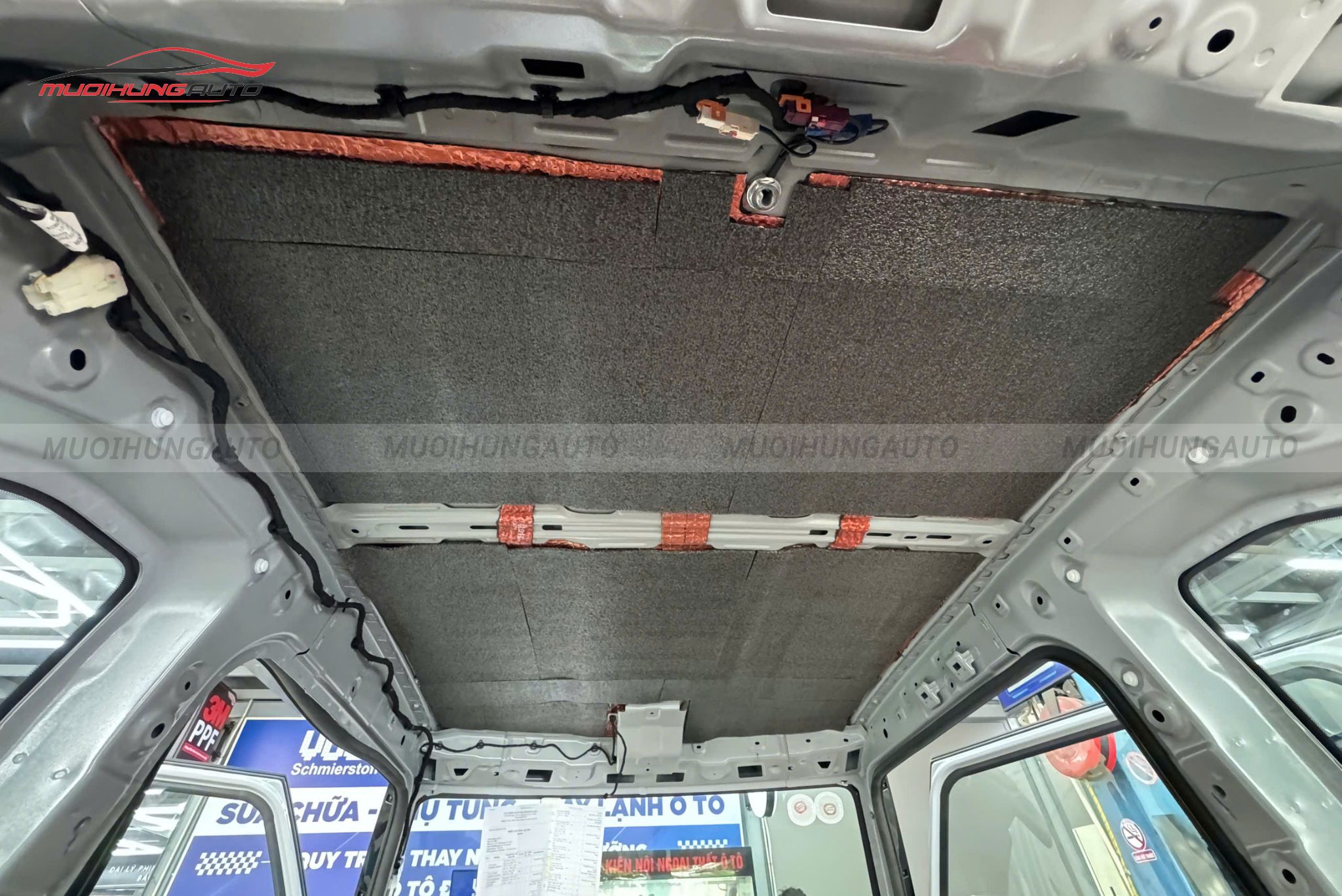 Cách âm chống ồn trần xe Vinfast VF3