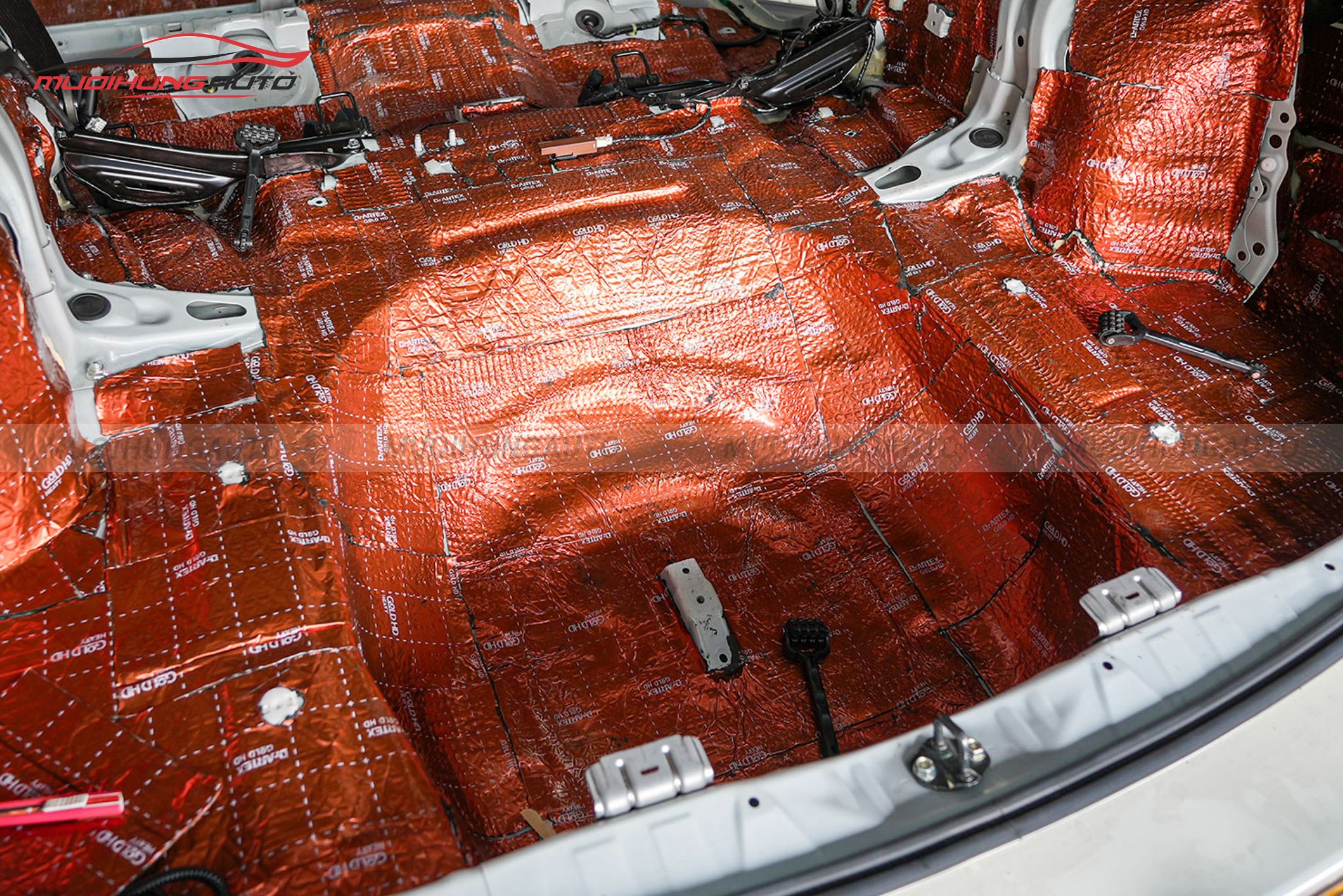 Cách âm cốp xe hơi Vinfast Minio Green