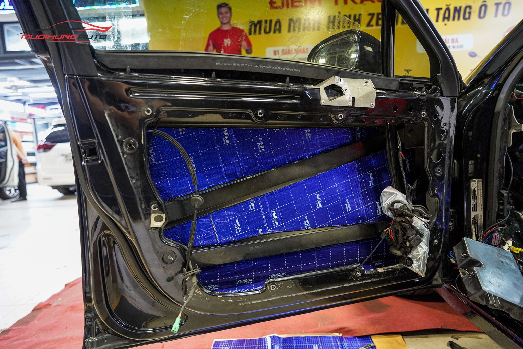 Cách âm cửa xe cho Bentley 2009