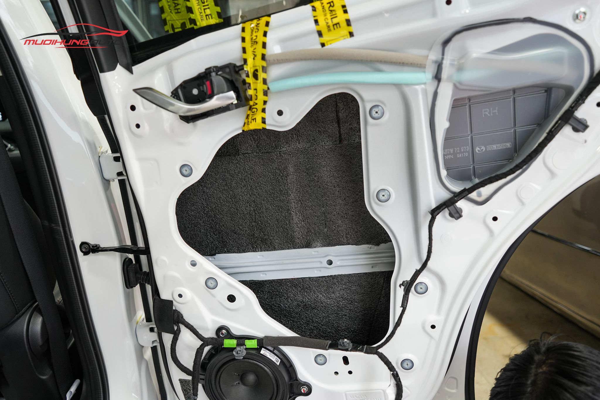 Cách âm cửa xe cho Mazda CX5 2022