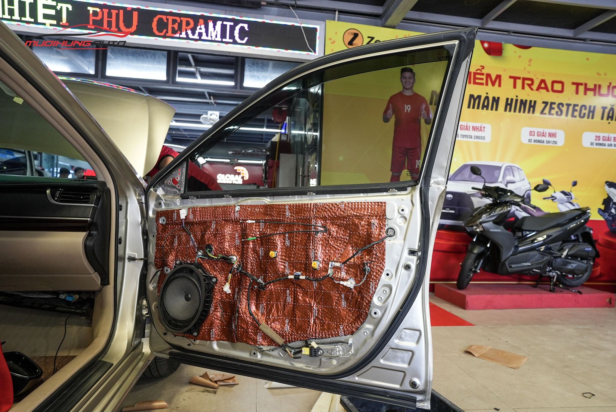 Cách âm cửa xe cho ô tô Toyota Camry 2014