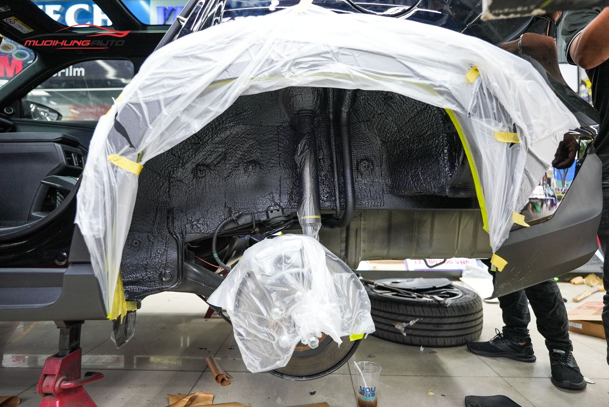 Cách âm hốc bánh cho Toyota Yaris Cross 2024