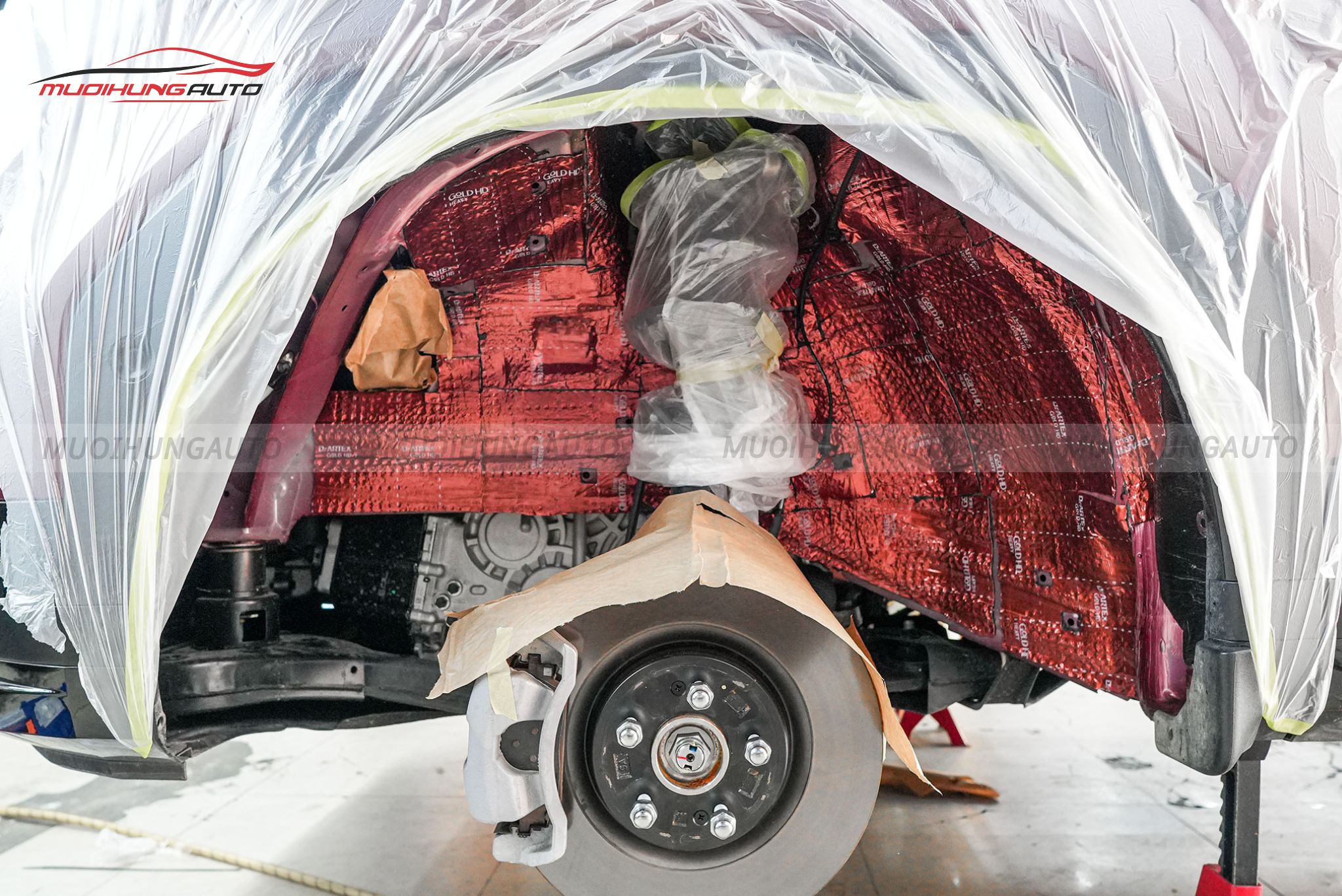 Cách âm hốc bánh cho xe Hyundai Santafe 2024