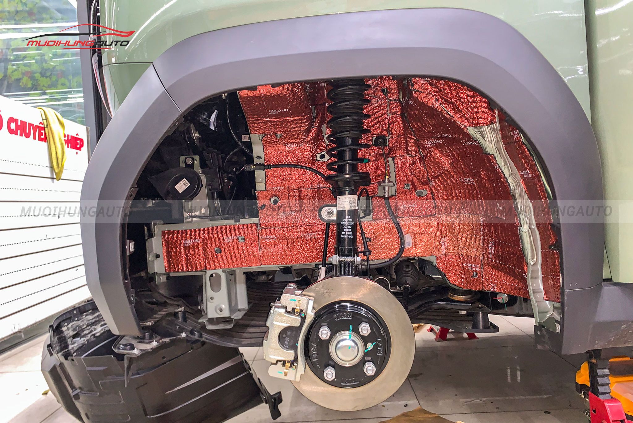 Cách âm hốc bánh cho xe Vinfast VF3