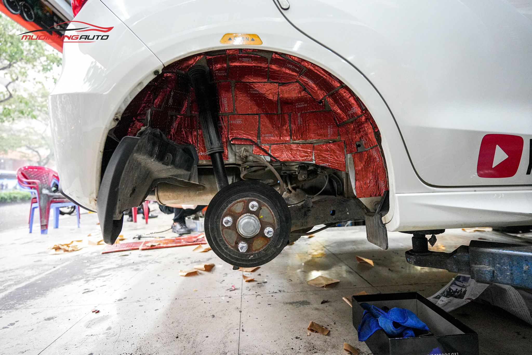 Cách âm hốc bánh Honda Brio