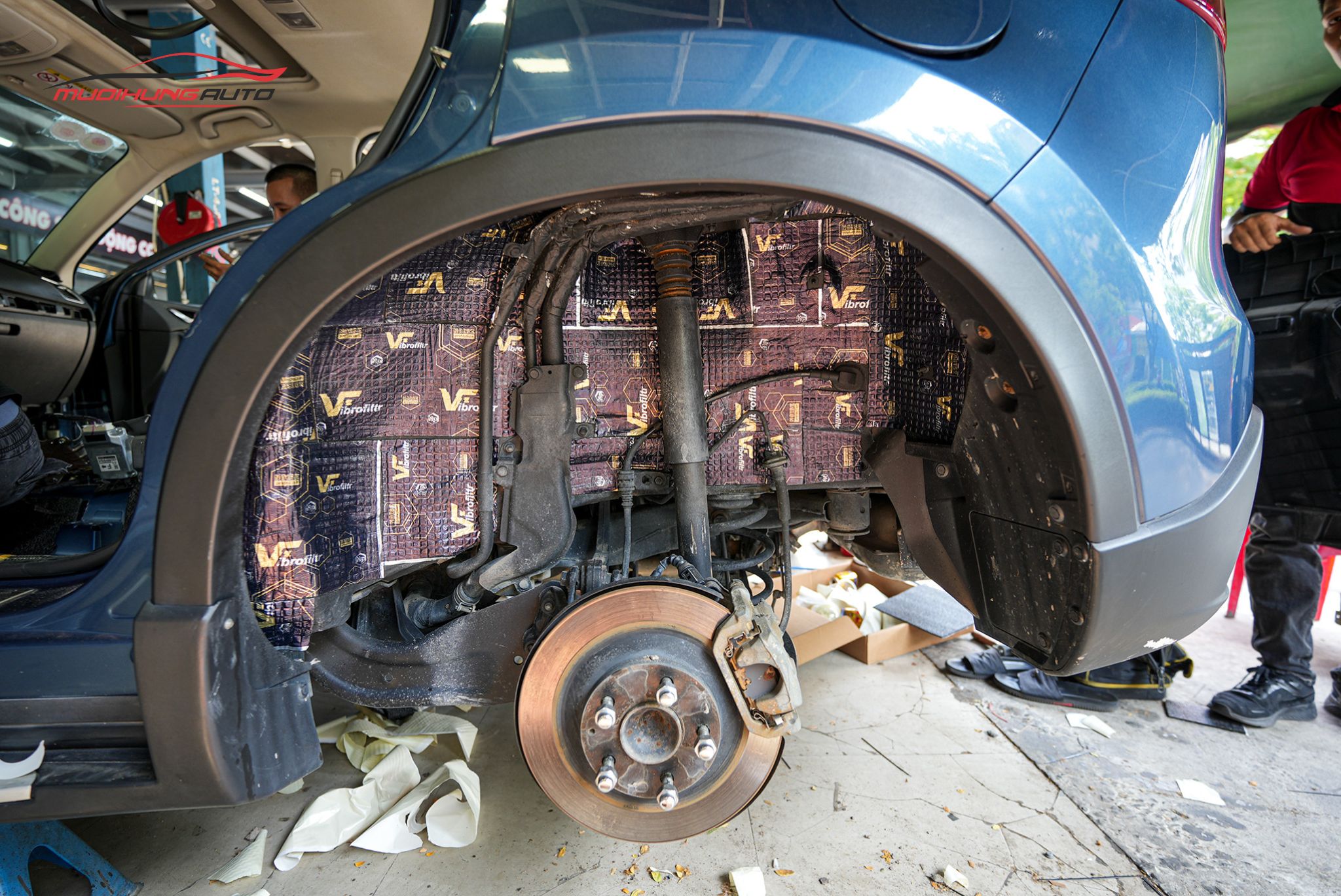 Cách âm hốc bánh Mazda CX5 2016