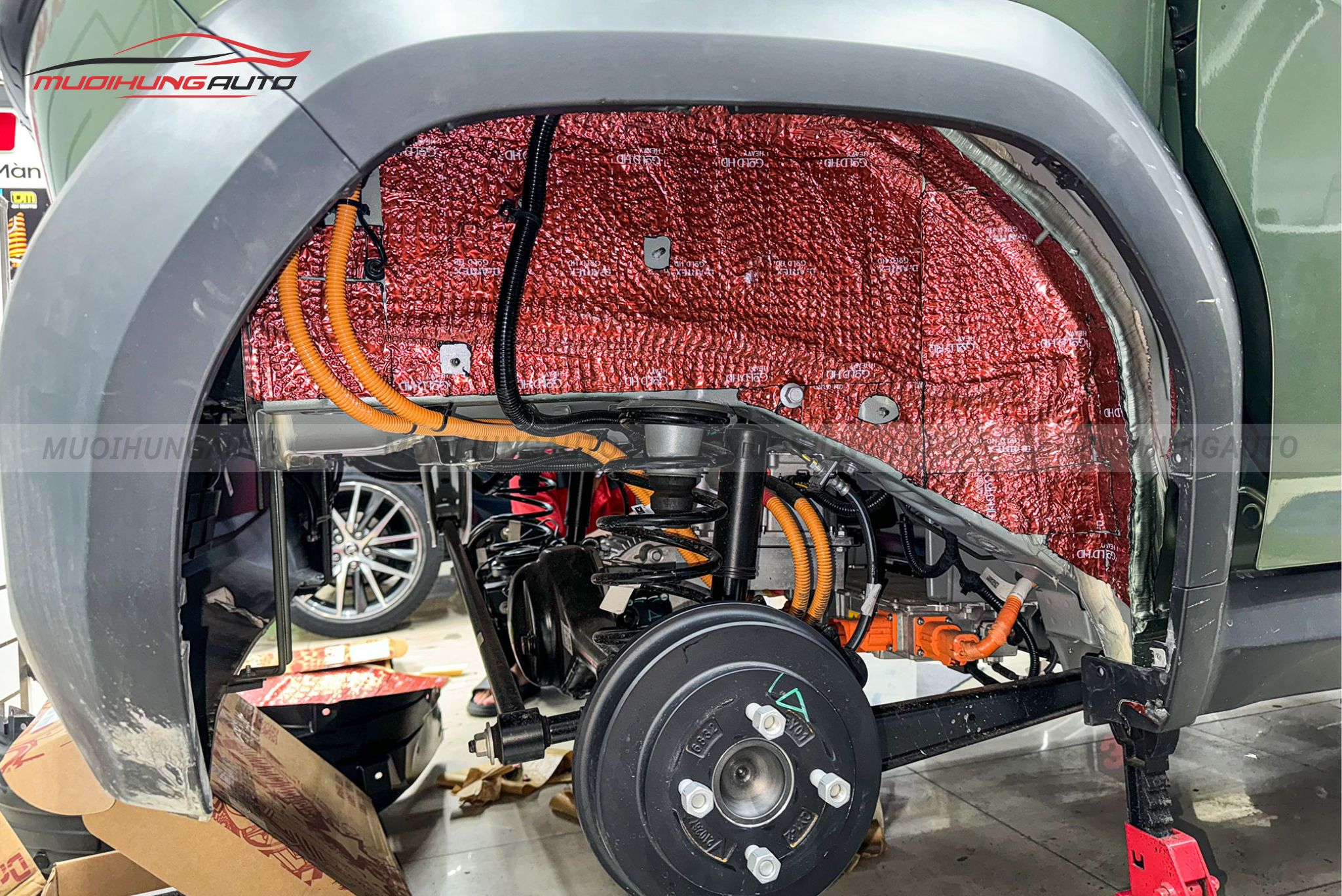 Cách âm hốc bánh Vinfast Minio Green