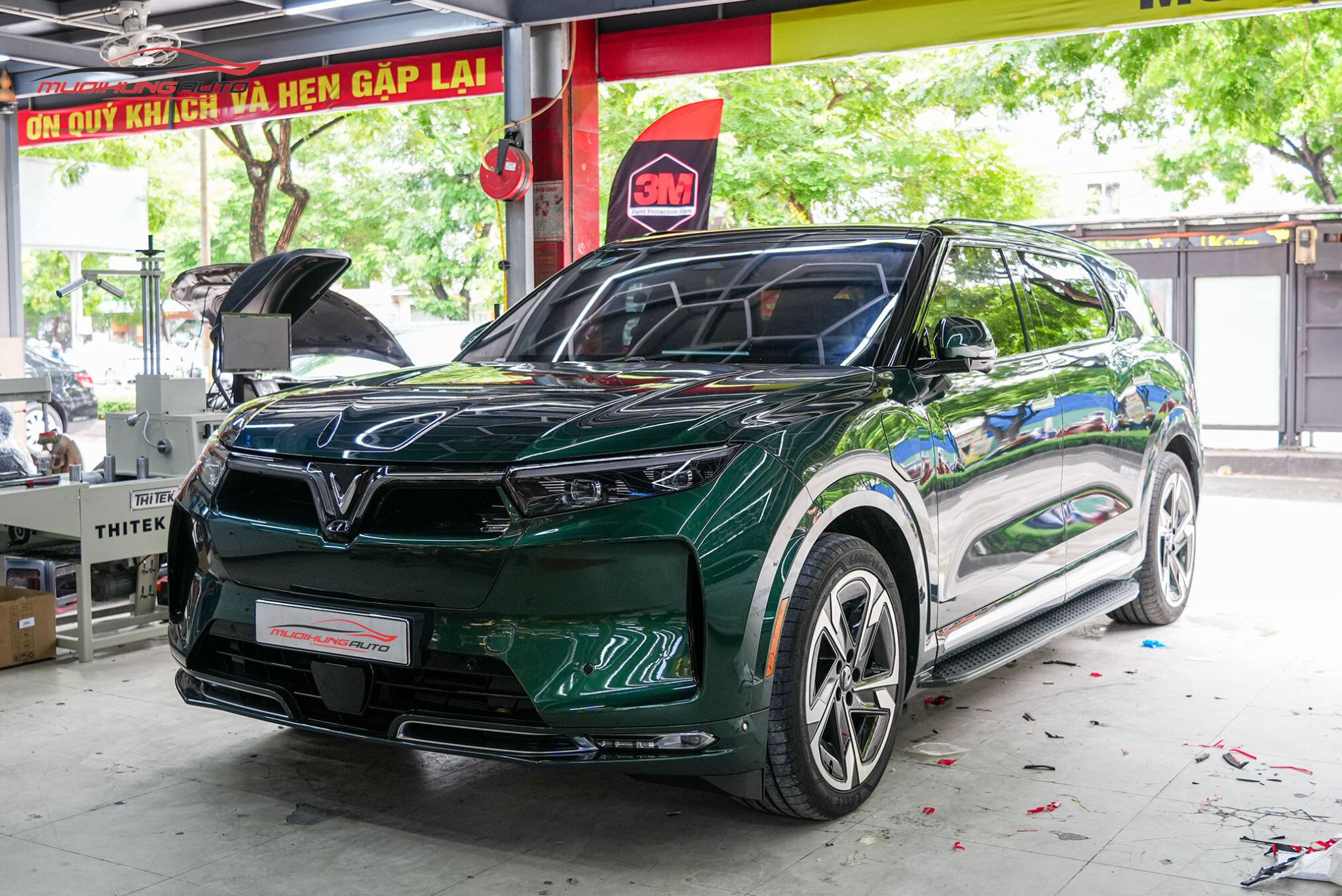 Cách âm hốc bánh Vinfast VF9 2024