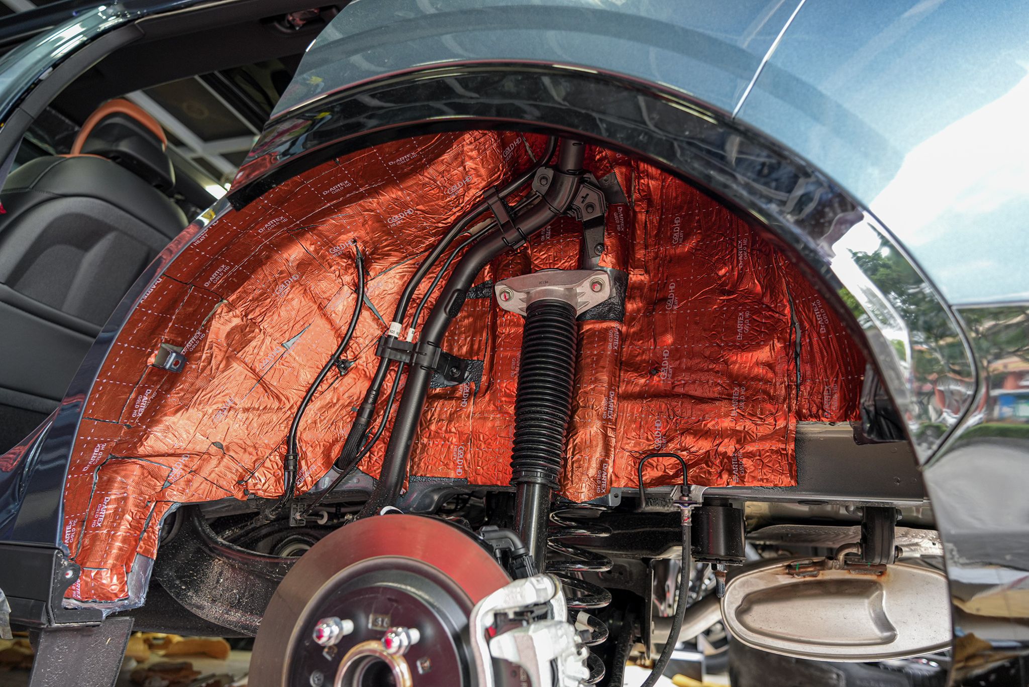 Cách âm hốc bánh xe Kia Sportage 2022