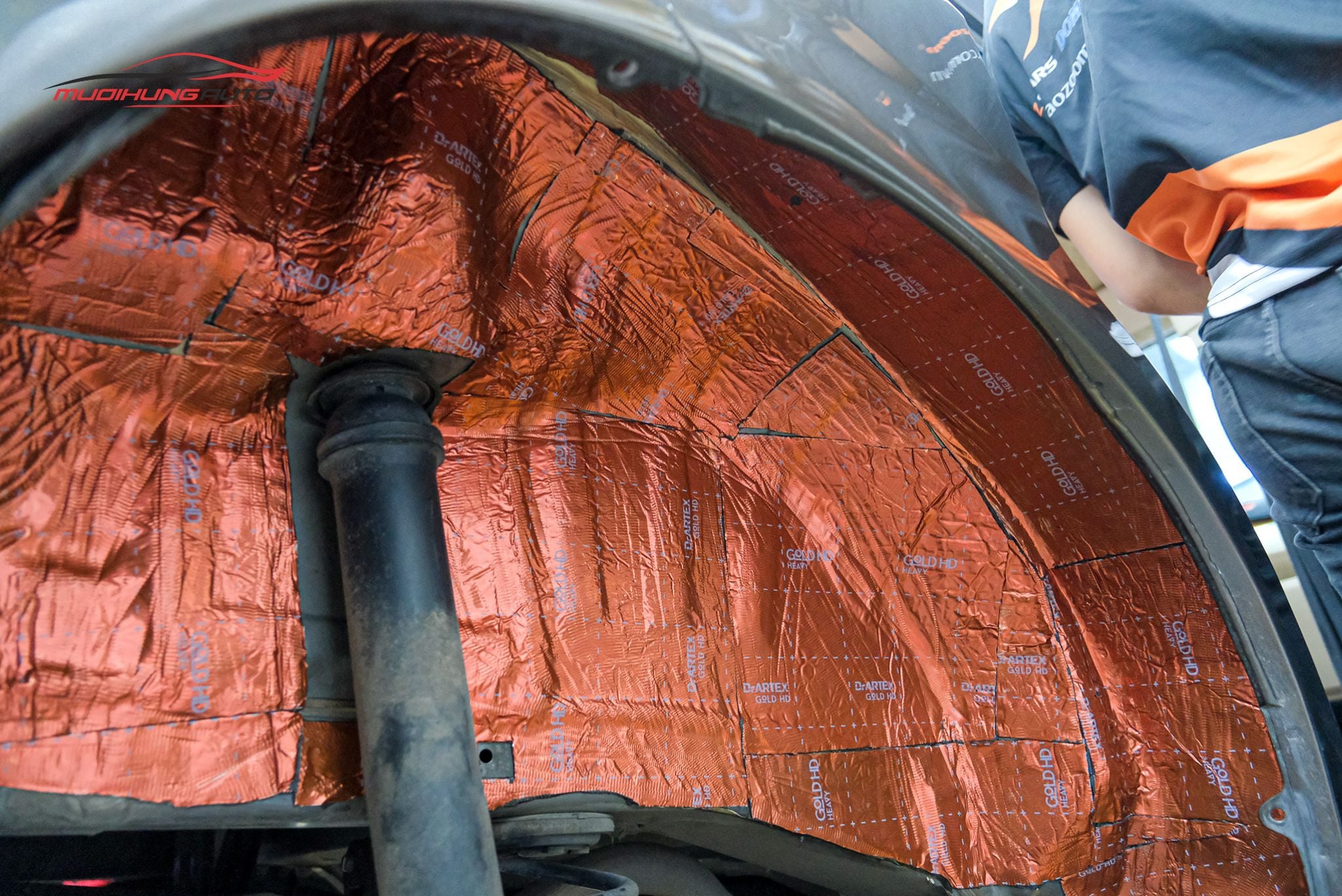 Cách âm hốc bánh xe Mitsubishi Xpander