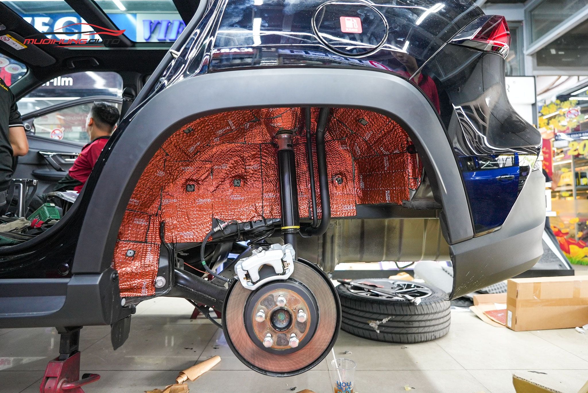 Cách âm hốc bánh xe Toyota Yaris Cross 2024