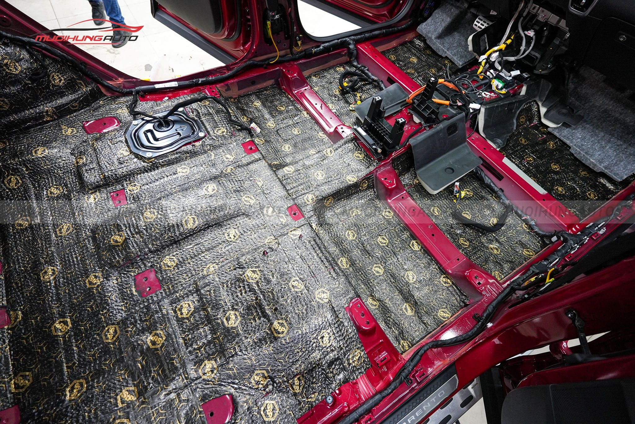 Cách âm sàn ô tô Toyota Camry 2014