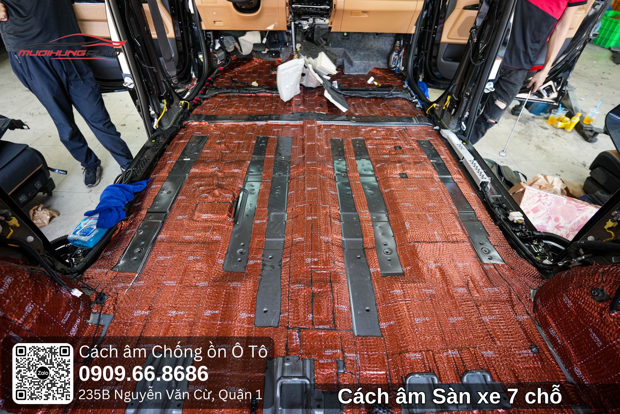 Cách âm sàn xe 7 chỗ