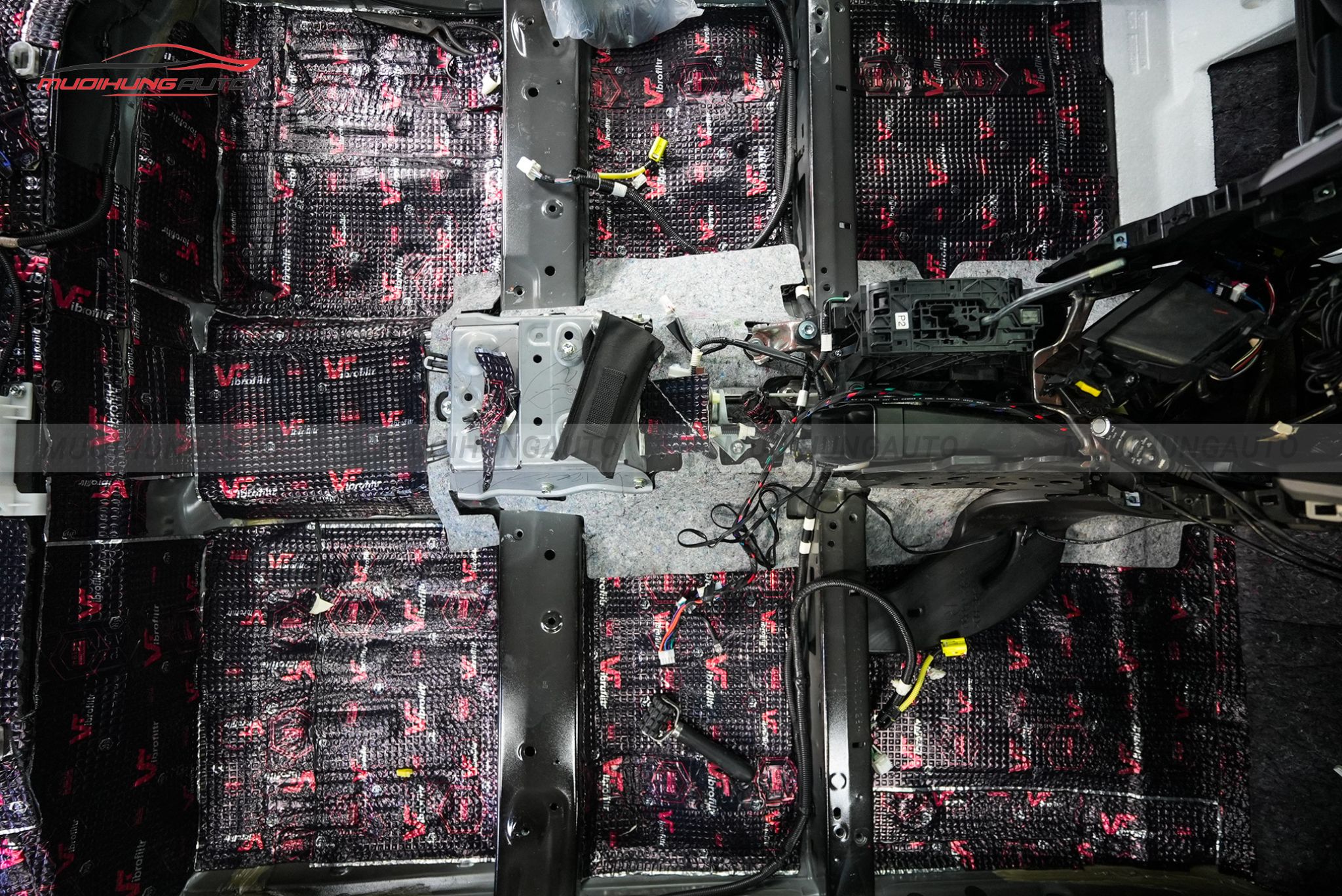 Cách âm sàn xe hơi Toyota Camry 2008