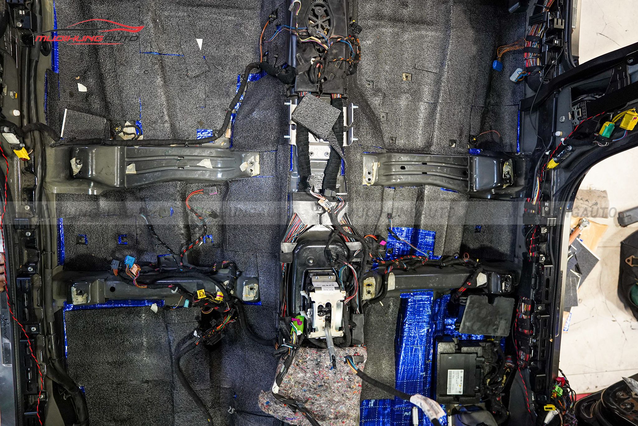 Cách âm sàn xe hơi Toyota Yaris 2023