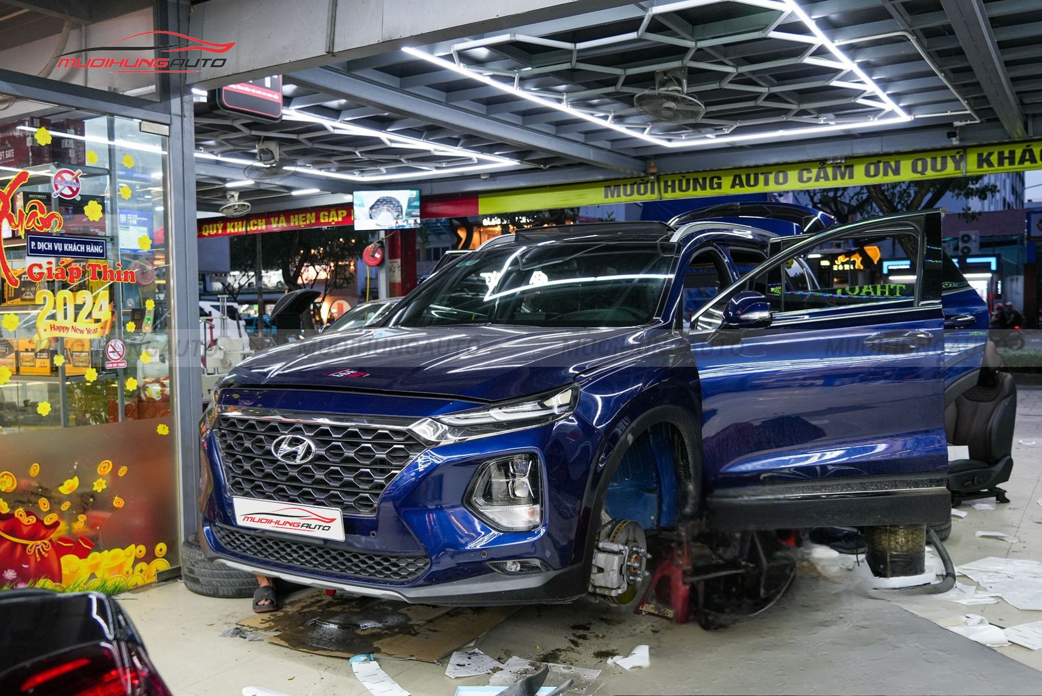 Cách âm sàn xe Hyundai Santafe 2019