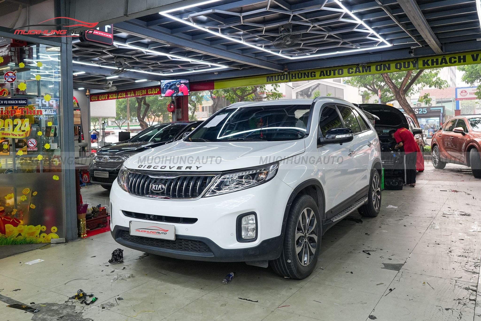 Cách âm sàn xe Kia Sorento 2018