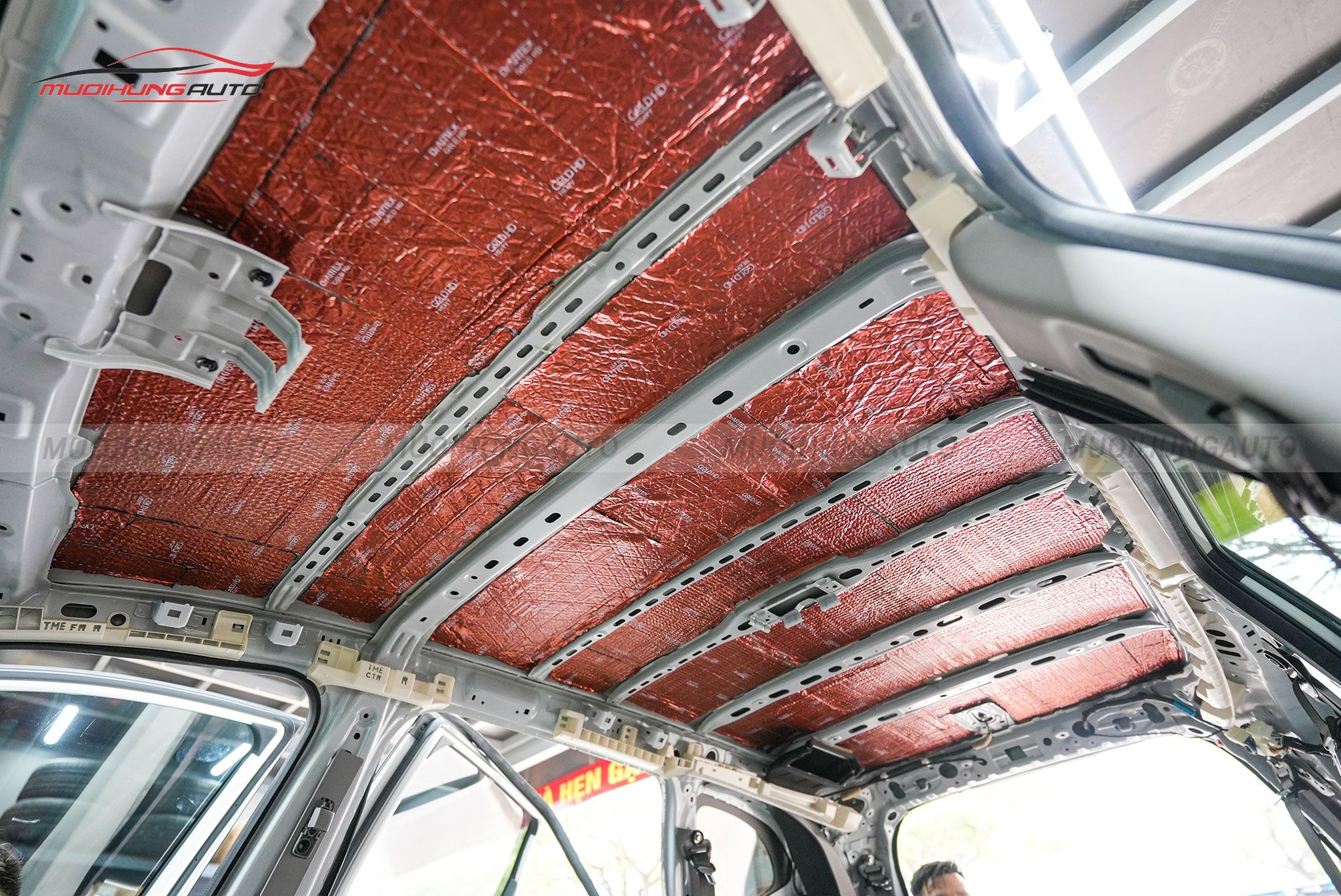 Cách âm trần xe hơi Subaru Forester 2023