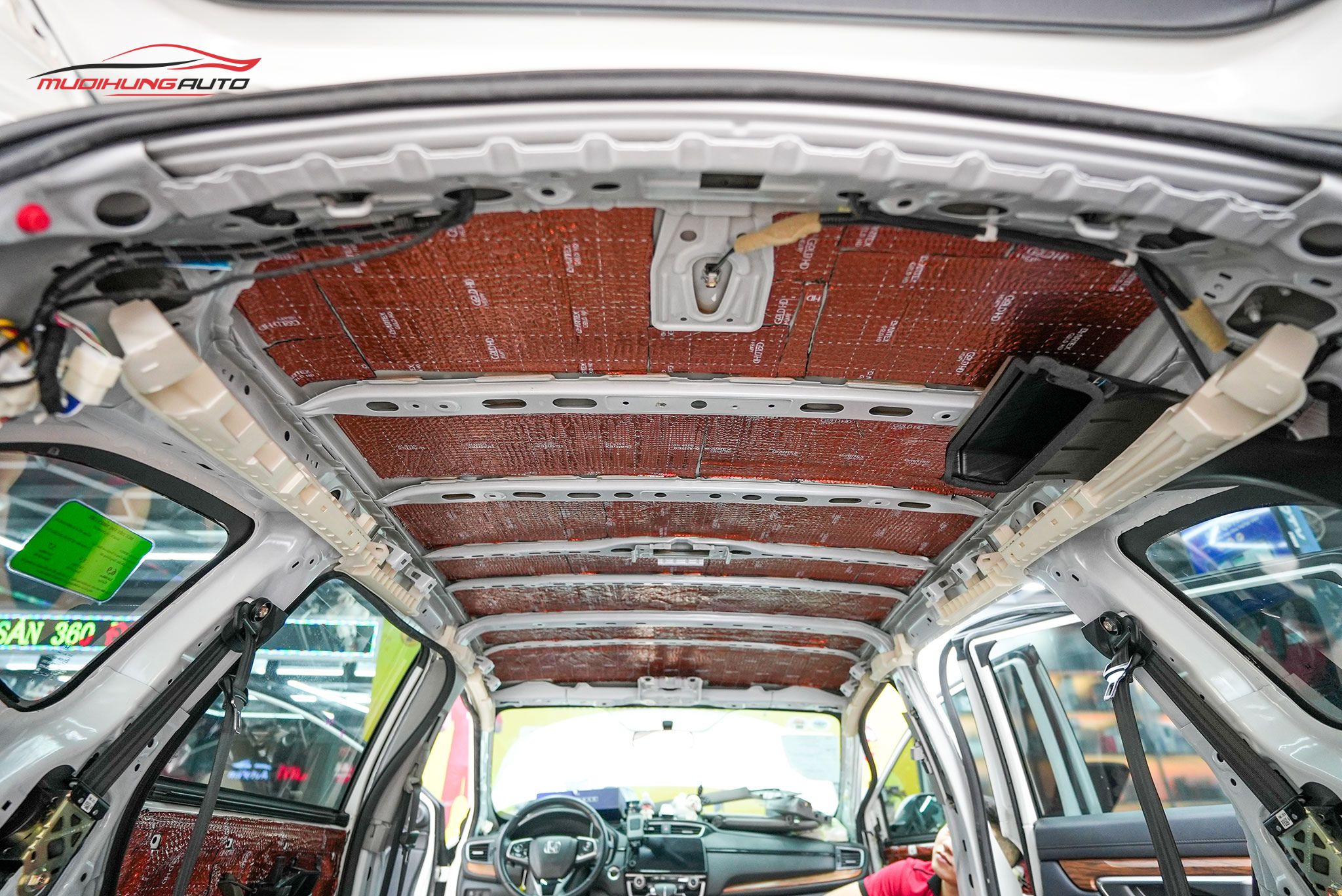 Cách âm trần xe Honda CRV 2019