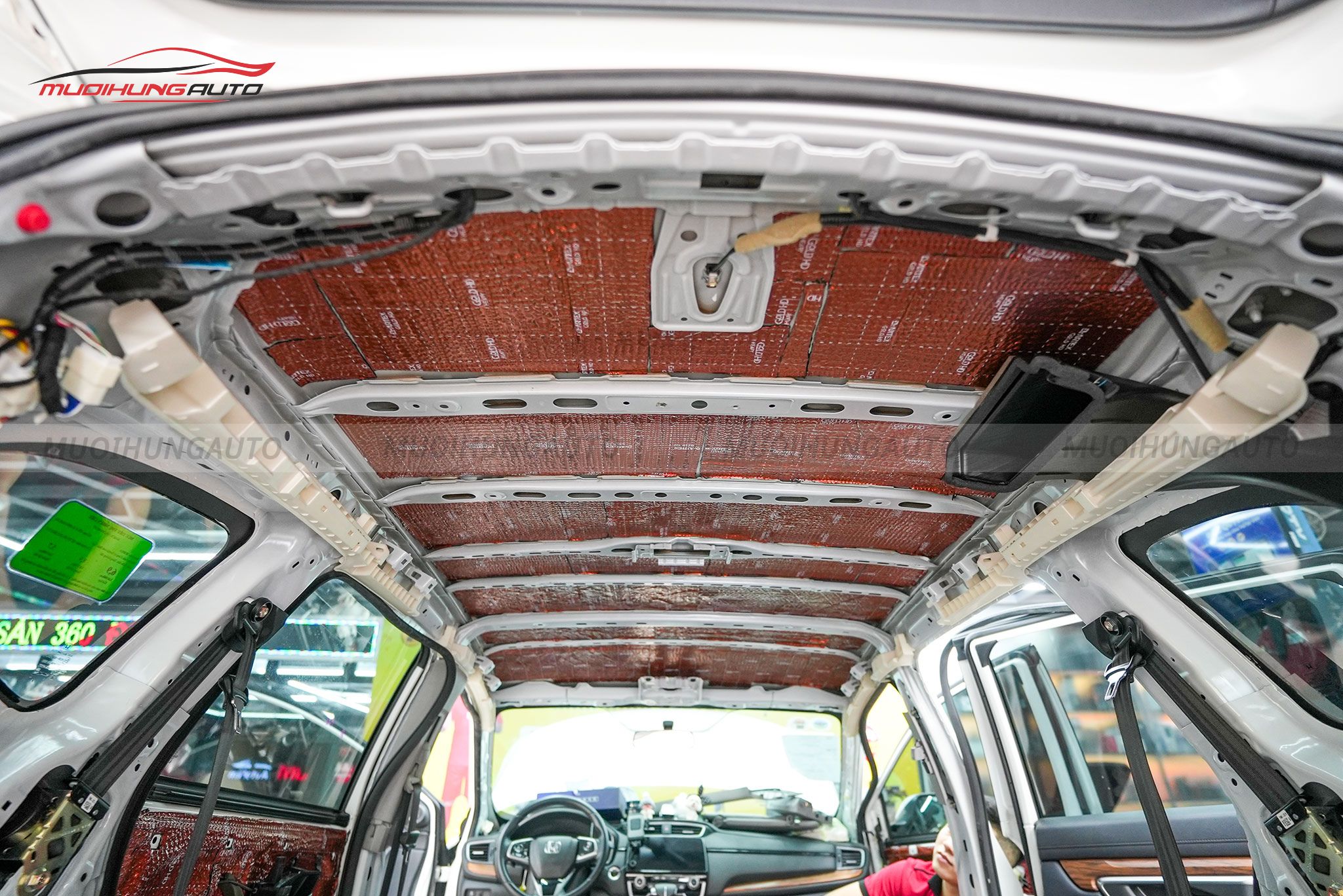 Cách âm trần xe Subaru Forester 2023