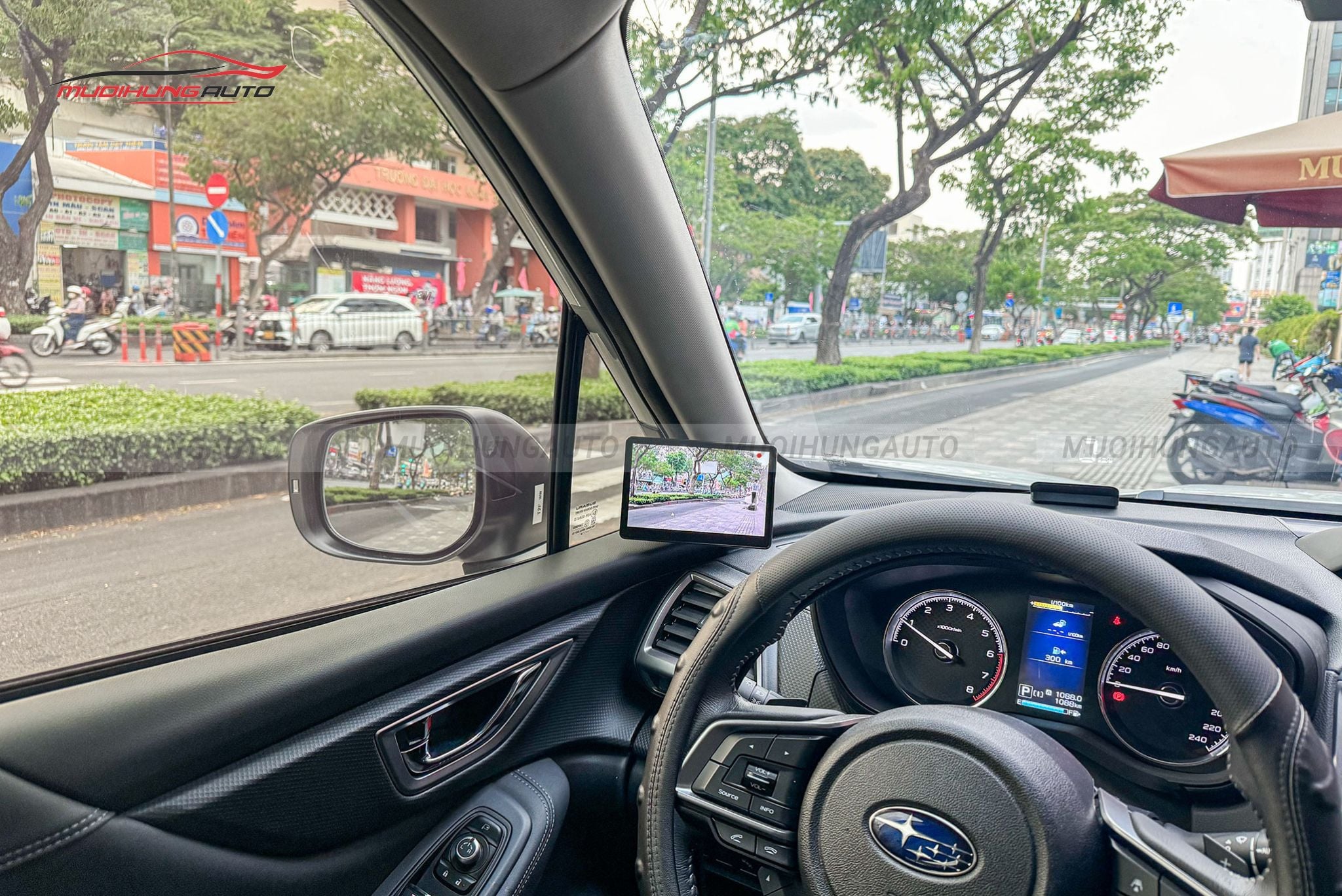 Camera gương hậu điện tử TOSHI