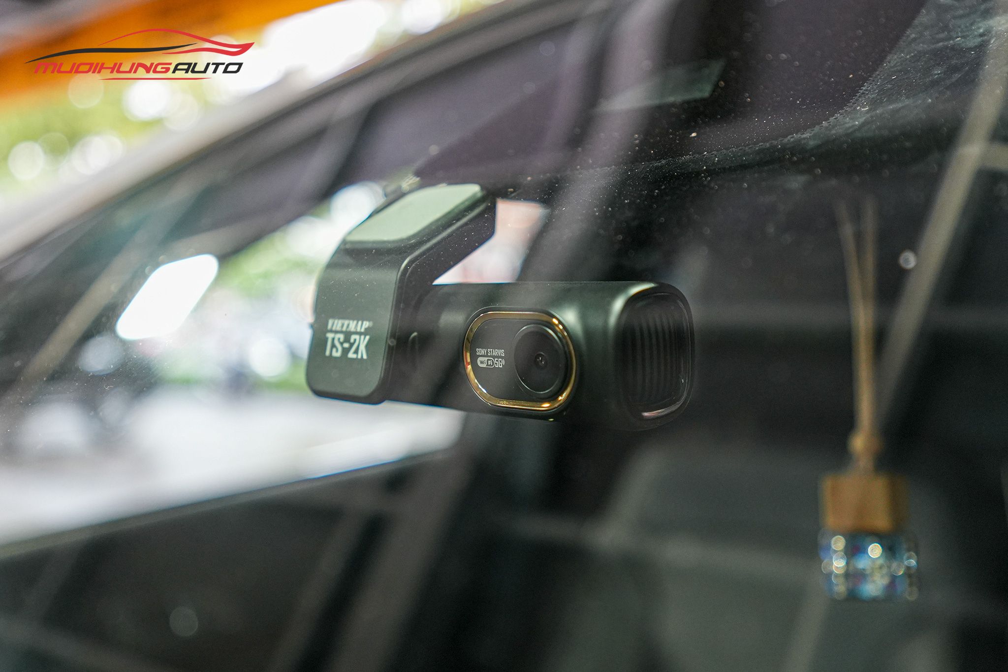 Lắp Vietmap TS-2K Cho Xe Ford Explorer